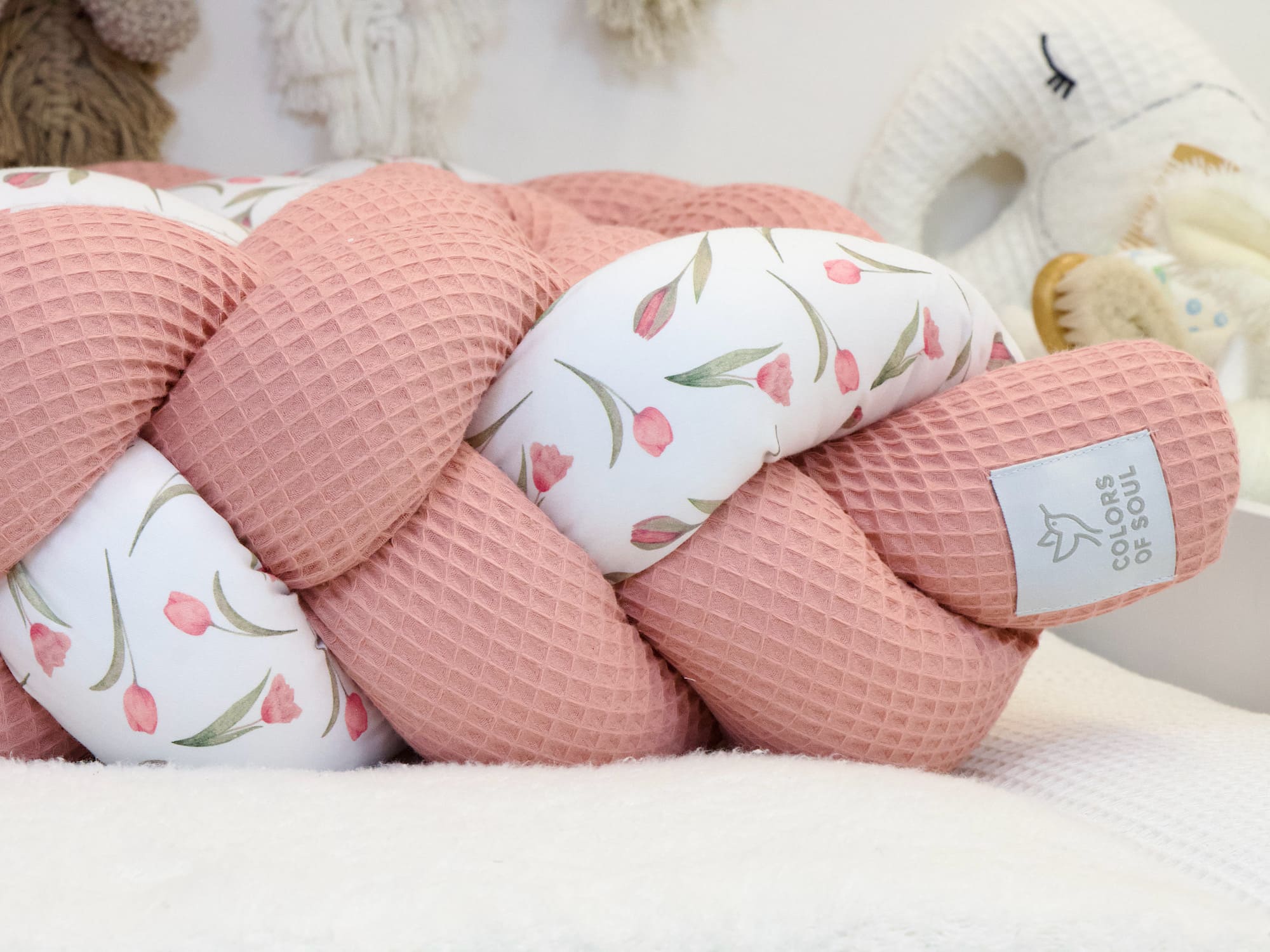 Romantische Bettschlange aus Waffelpique Blush & Baumwollsatin