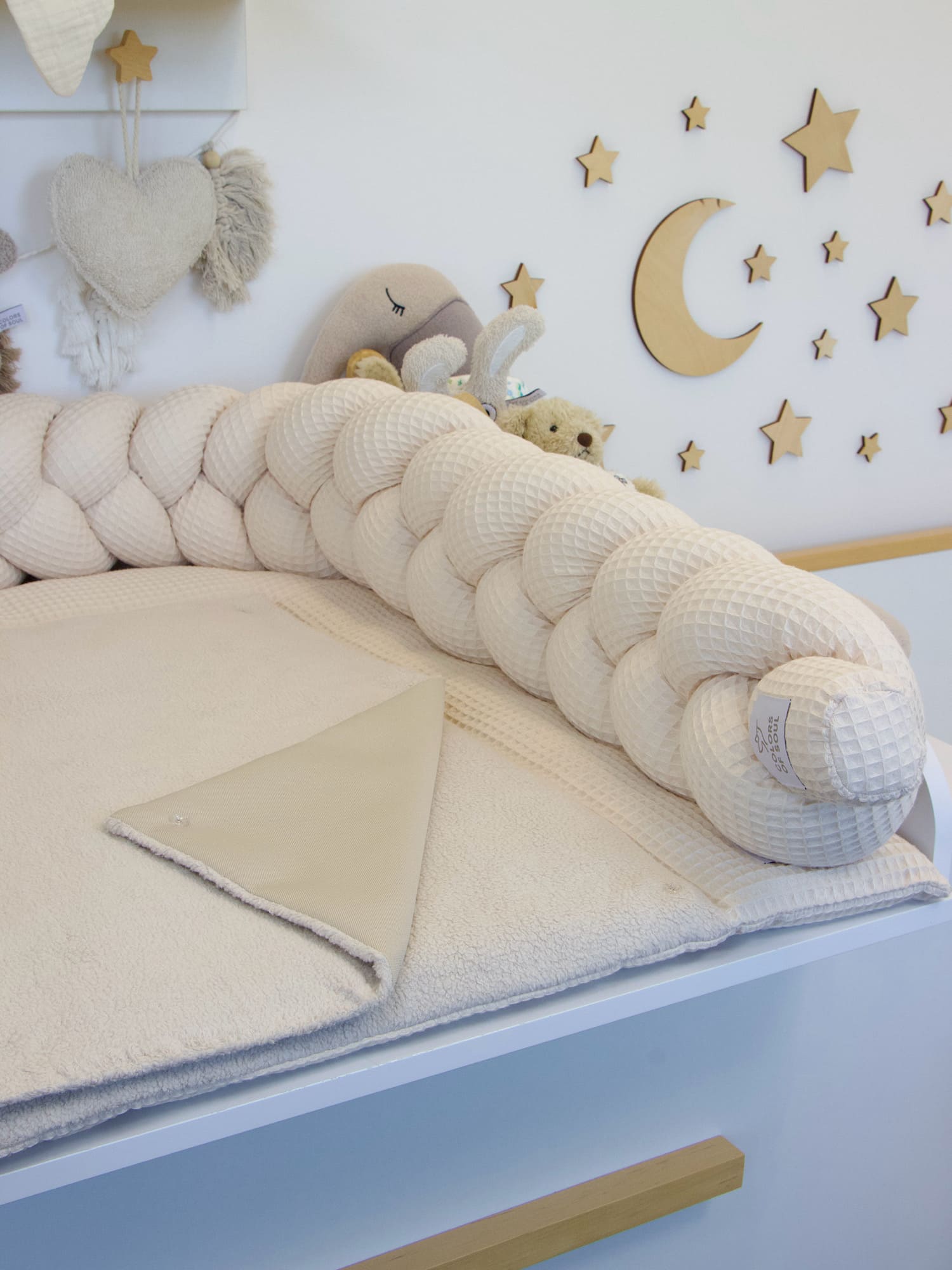 Weiche Wickelauflage mit Baumwollfleece in hellbeige – handgenäht in Deutschland