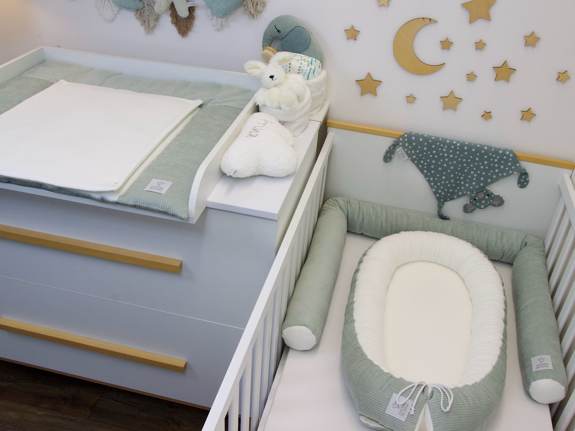 Bettschlange 200 cm mit Babynestchen und Wickelauflage im Set