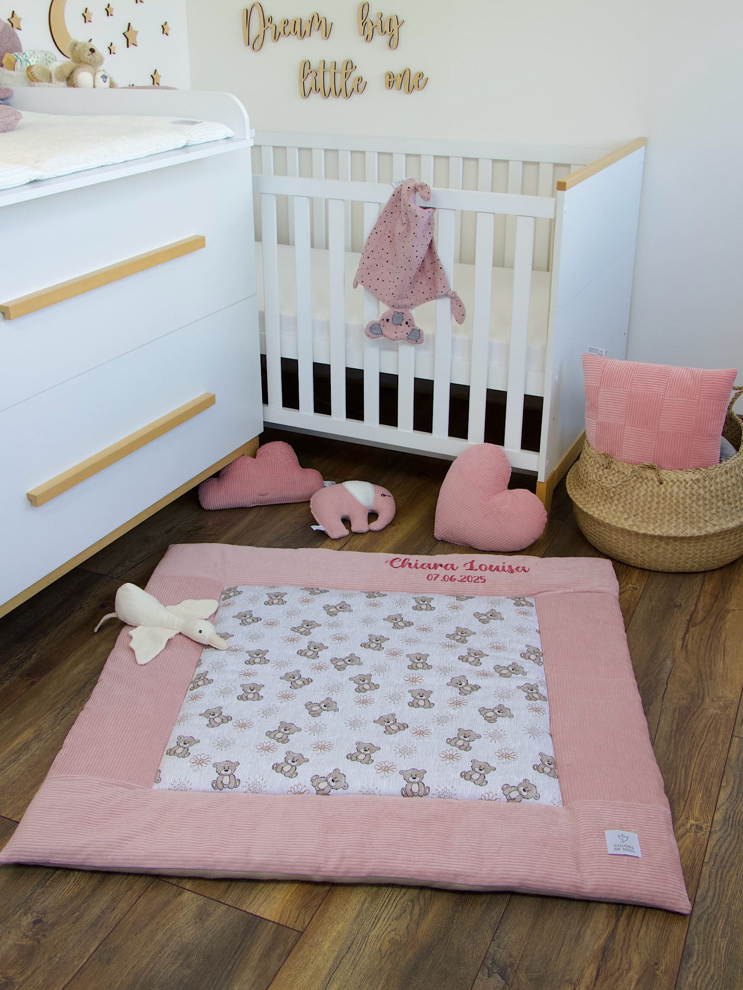 Personalisierte Krabbeldecke mit Namen und Datum - Cord altrosa / niedliche Bärchen