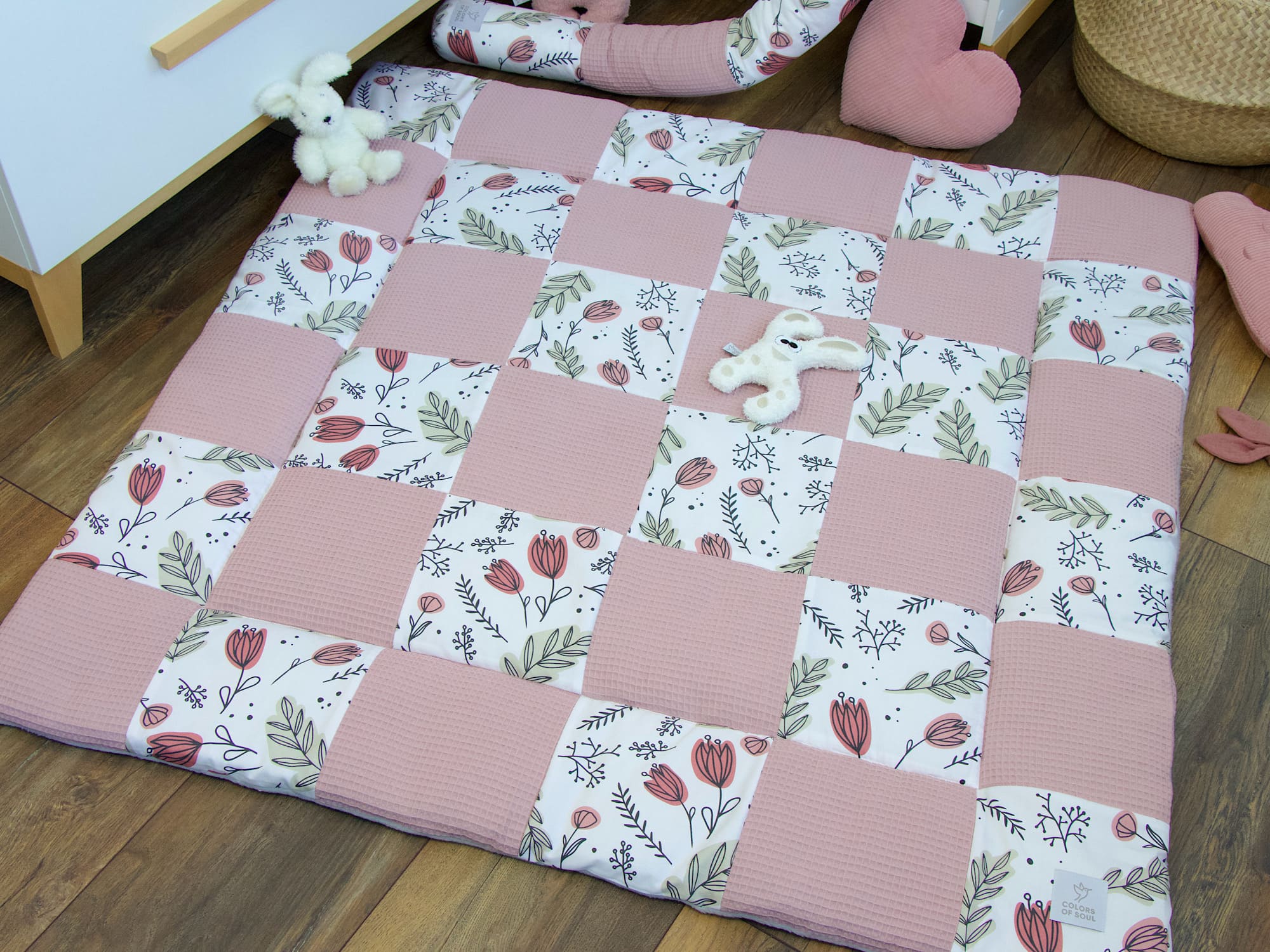 Patchwork Krabbeldecke abstrakt pastell Tulpen / Waffelpique altrosa