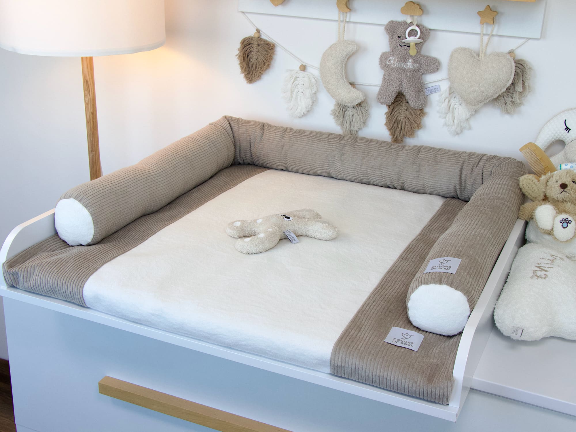 Wickelauflage mit Bezug und klassischer Bettschlange in Cord Beige und Baumwollfleece Creme