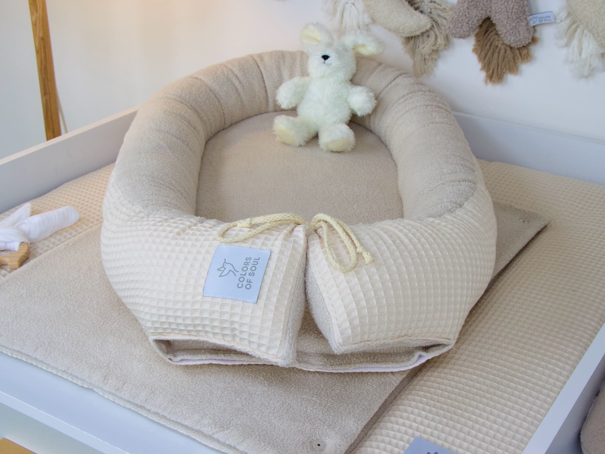 2-er SET - Wickelauflage und Babynestchen - Waffelpique hellbeige / Baumwollfleece hellbeige