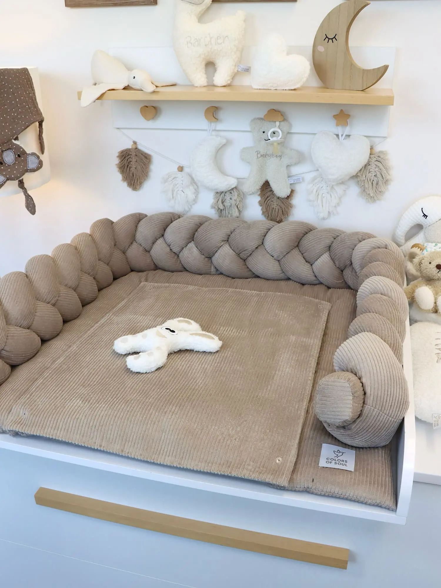 Geflochtene Bettschlange aus Cord Beige passend zur Wickelauflage