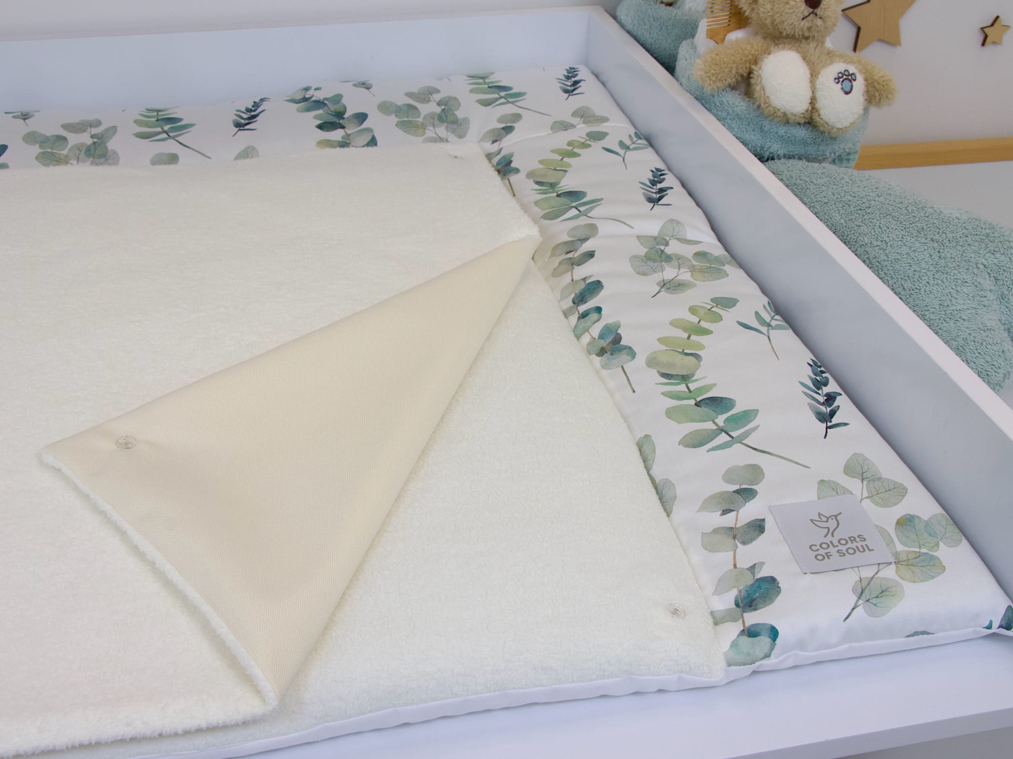 Wickelauflage „Eukalyptuszweige Aquarell“ in Creme – weich gepolstert und komplett waschbar