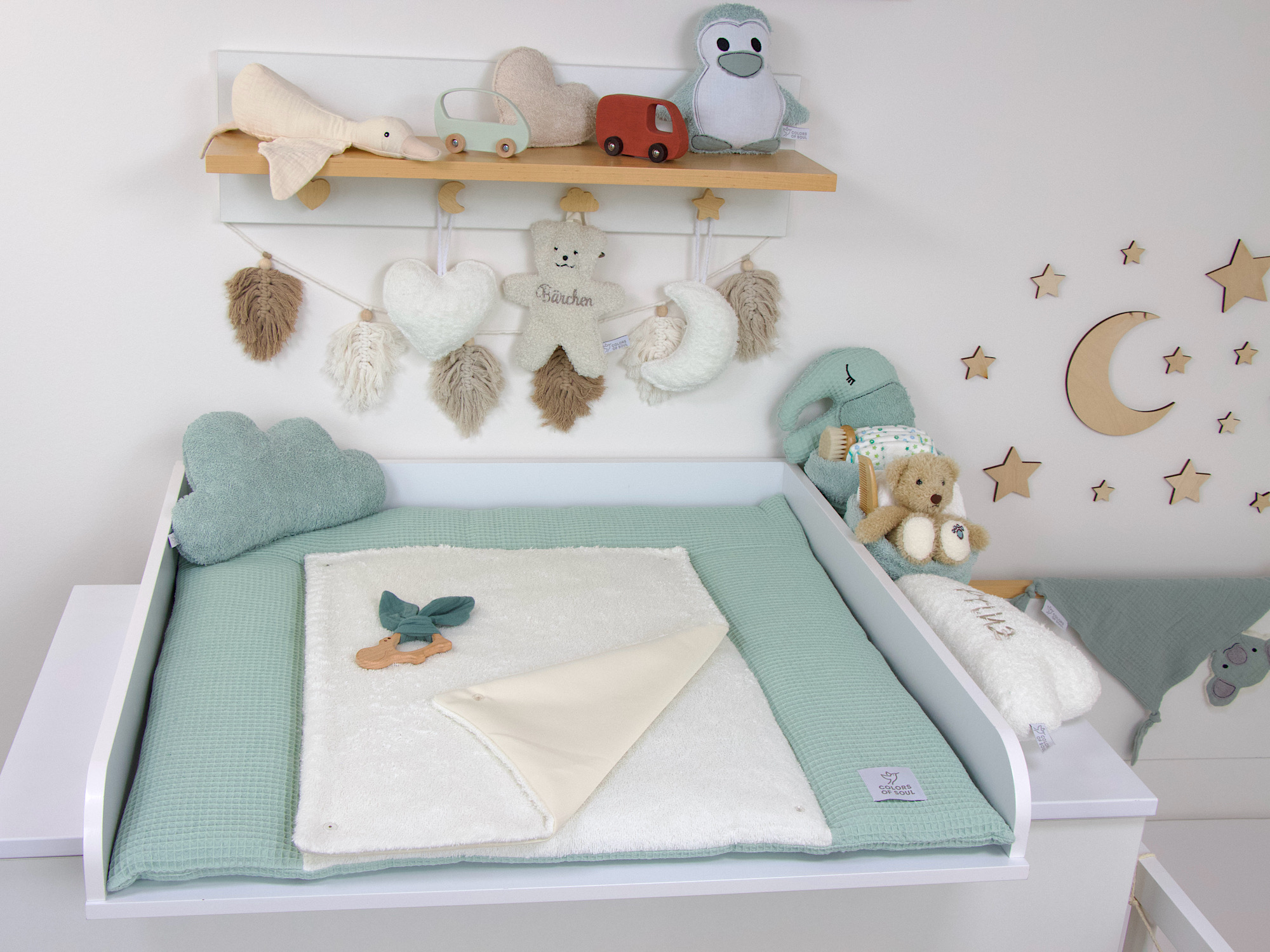 Wickelauflage Waffelpique hellmint / Frottee creme für das Babyzimmer