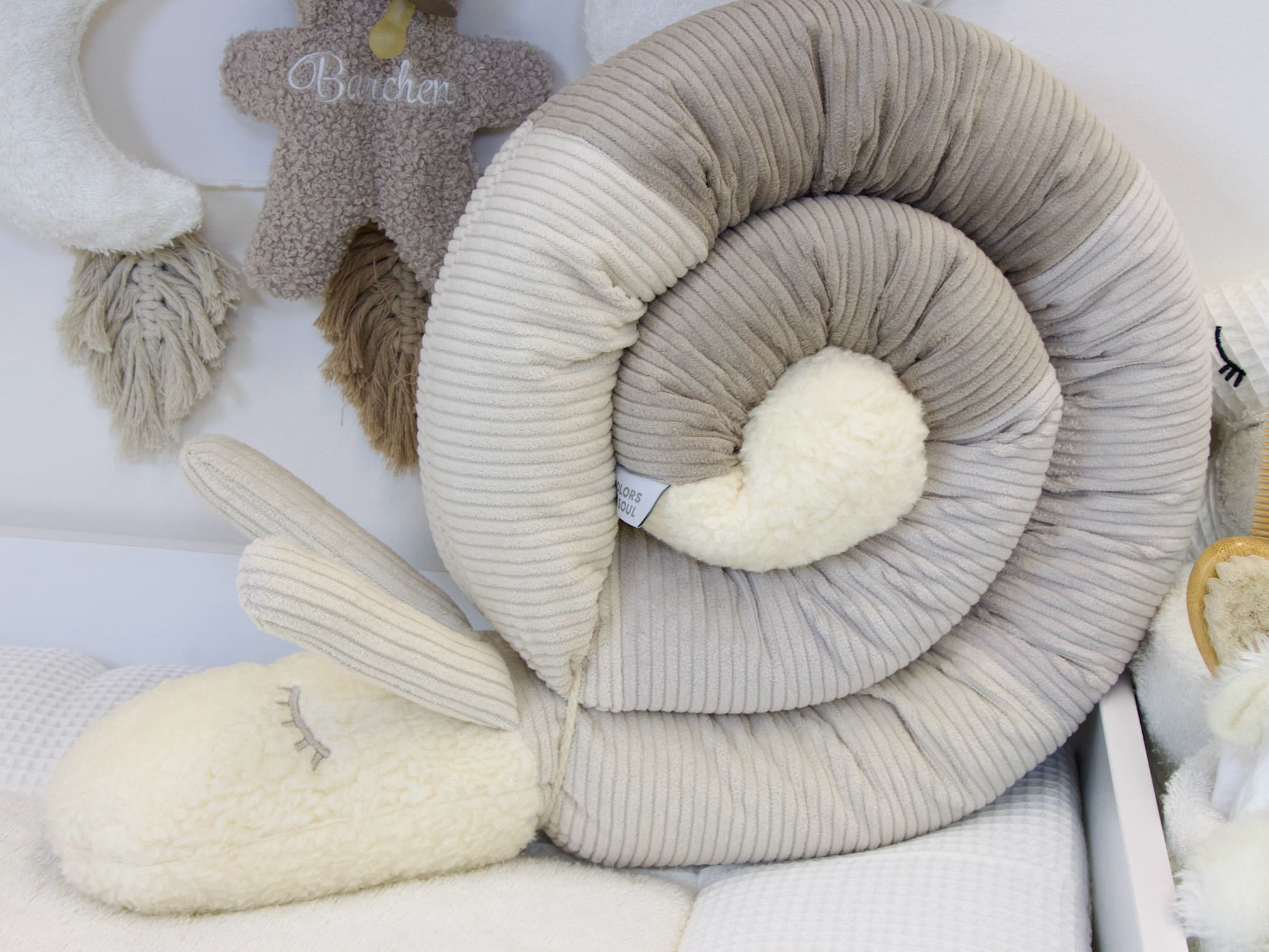 Harmonische Farbkombination Sand, Hellbeige und Beige bei Bettschnecke