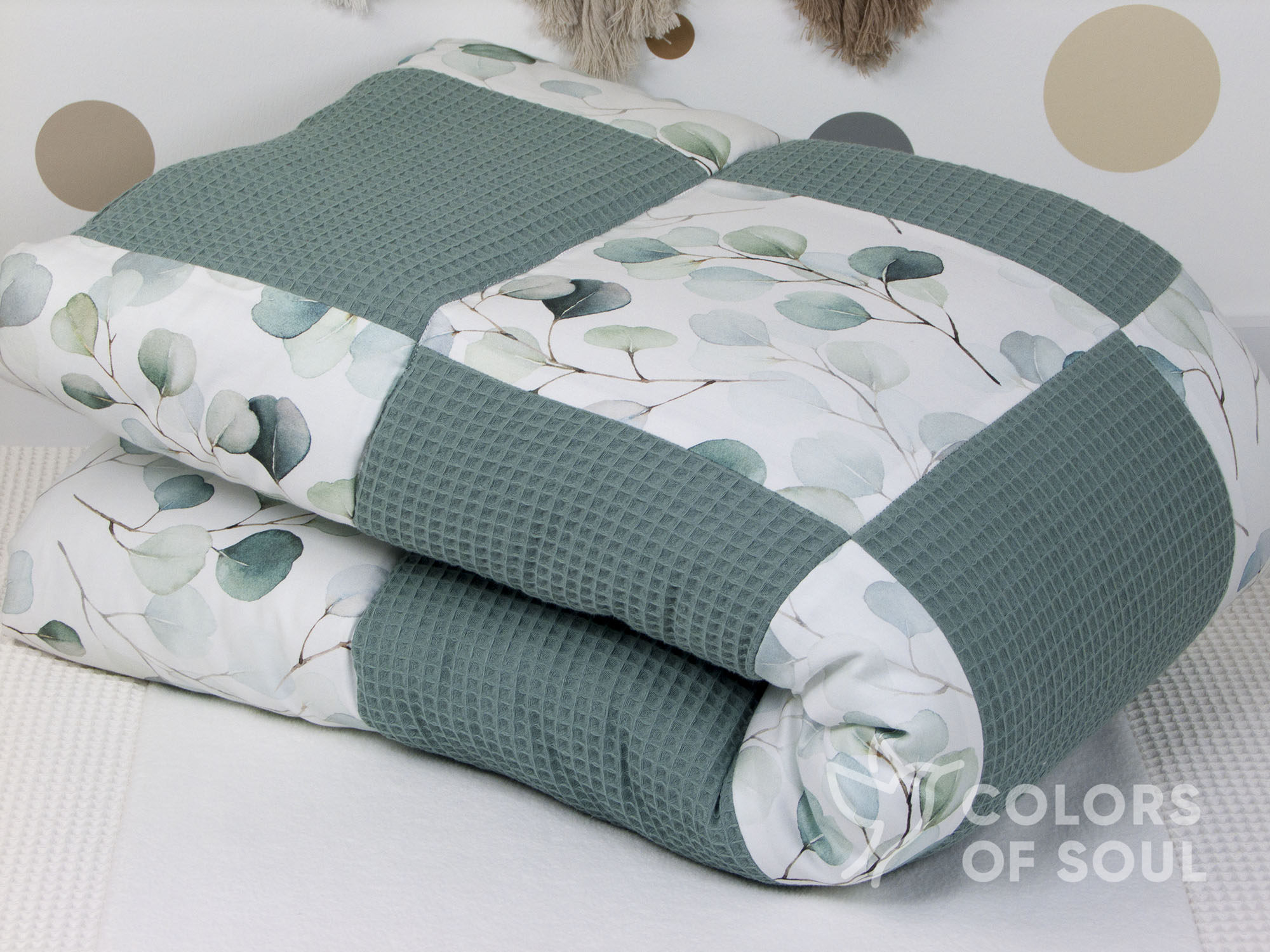 Patchwork Krabbeldecke Silberdollar-Eukalyptus Aquarell / Waffelpique altgrün