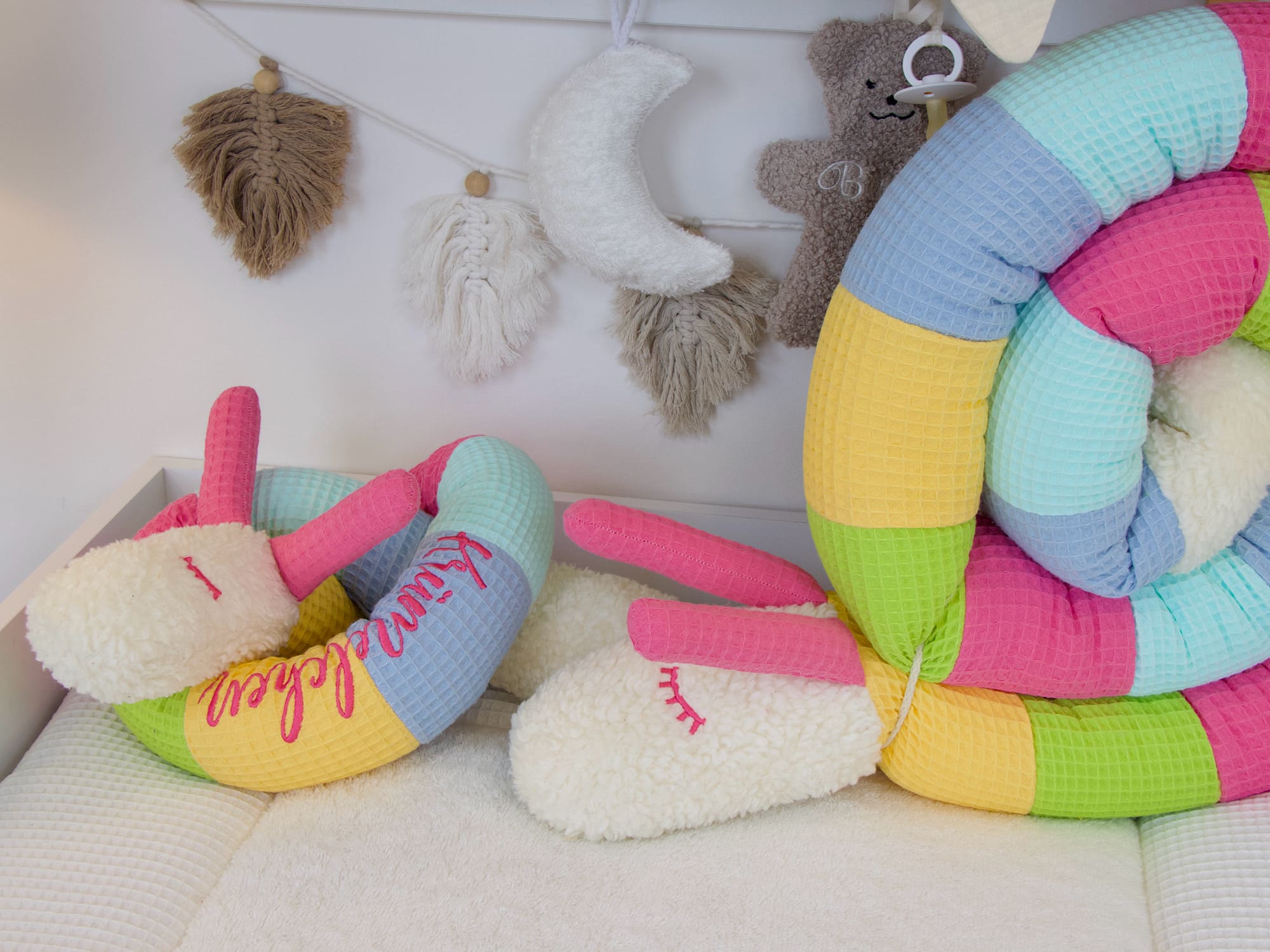 Mini Puckschnecke - hellgelb, grün, pink, hellblau, blau