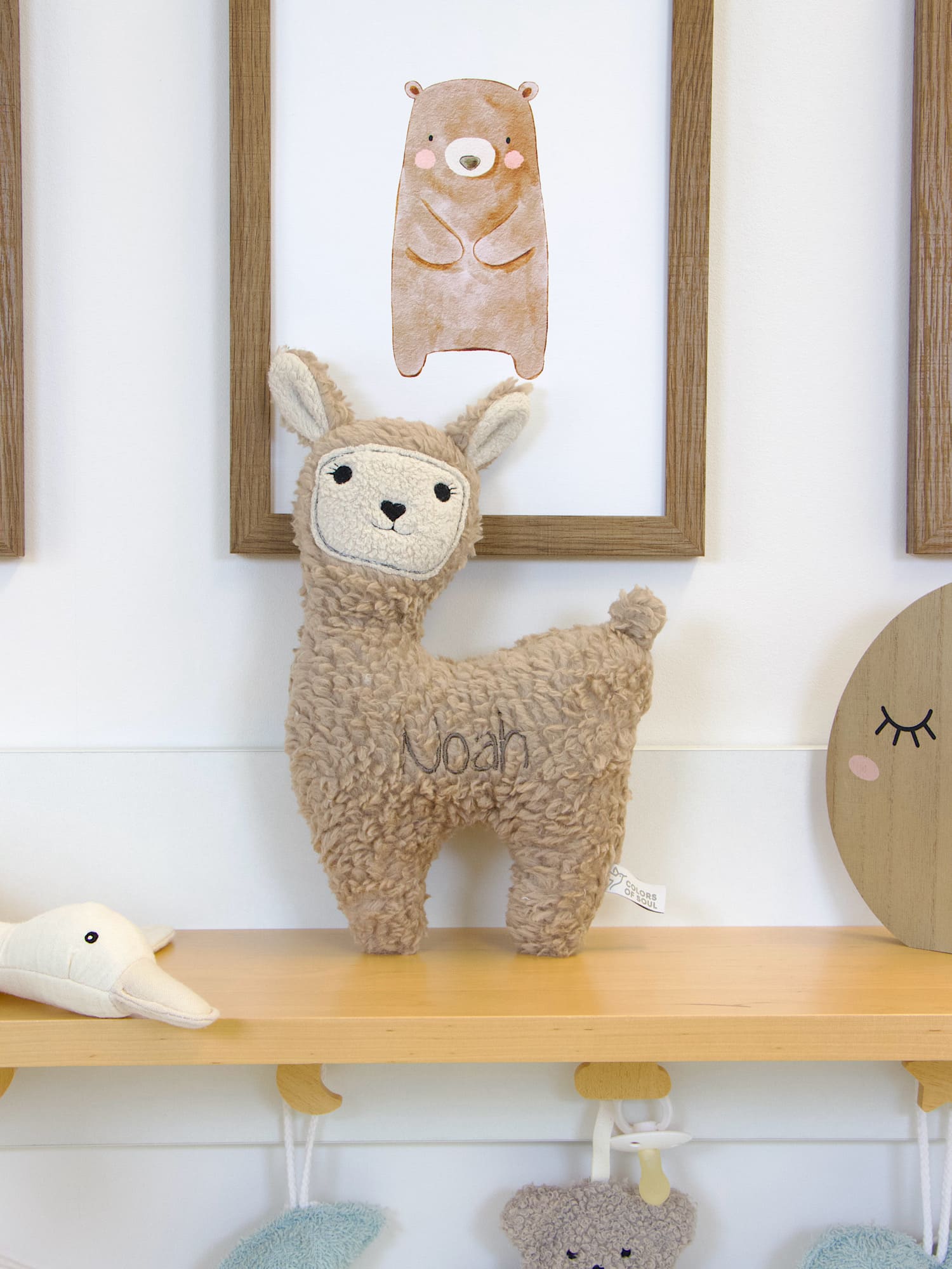 Kuscheltier Lama sandfarben aus flauschigem Teddyplüsch für Babys