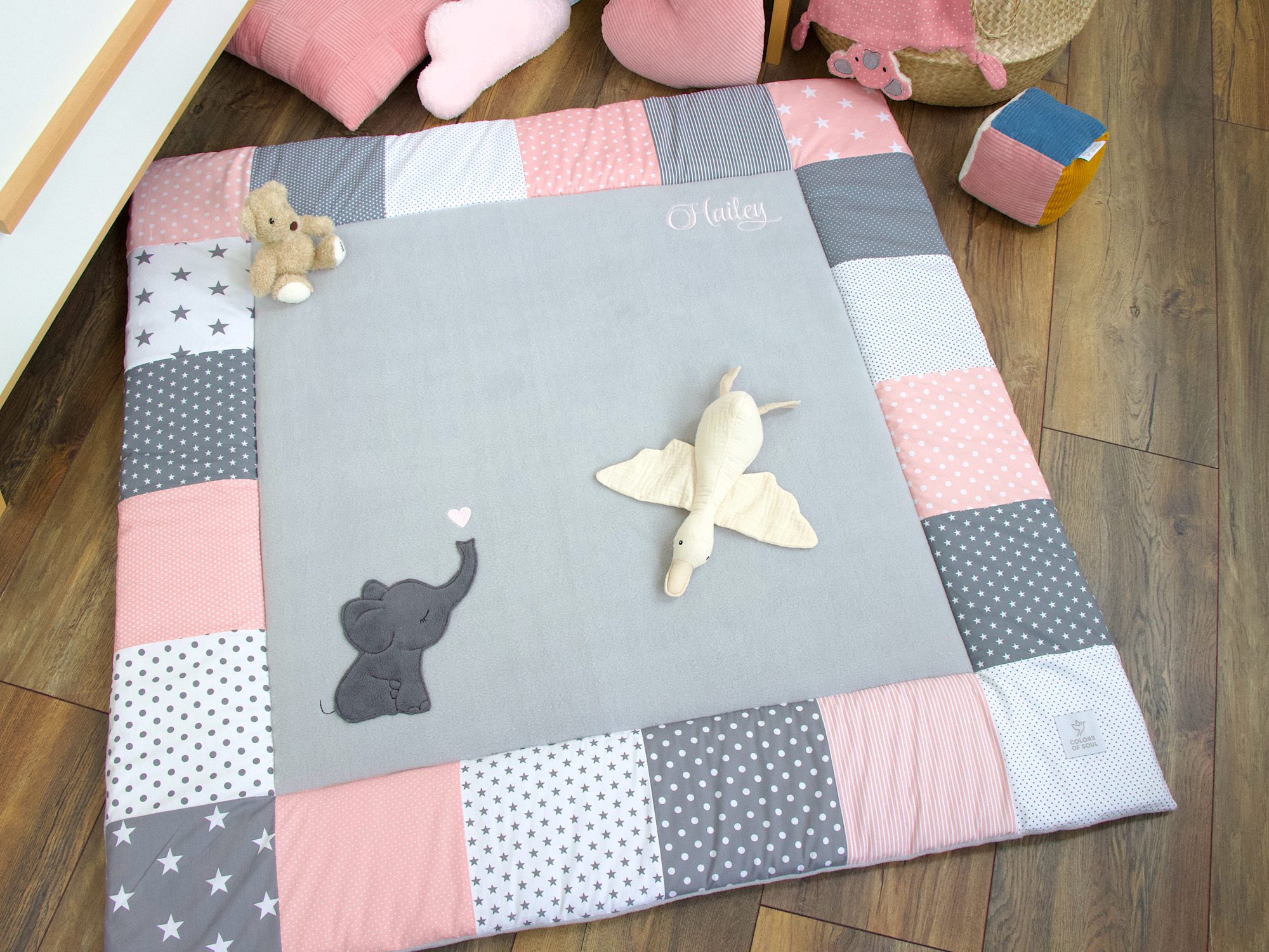 Rosa Patchwork Krabbeldecke für Mädchen mit Elefant