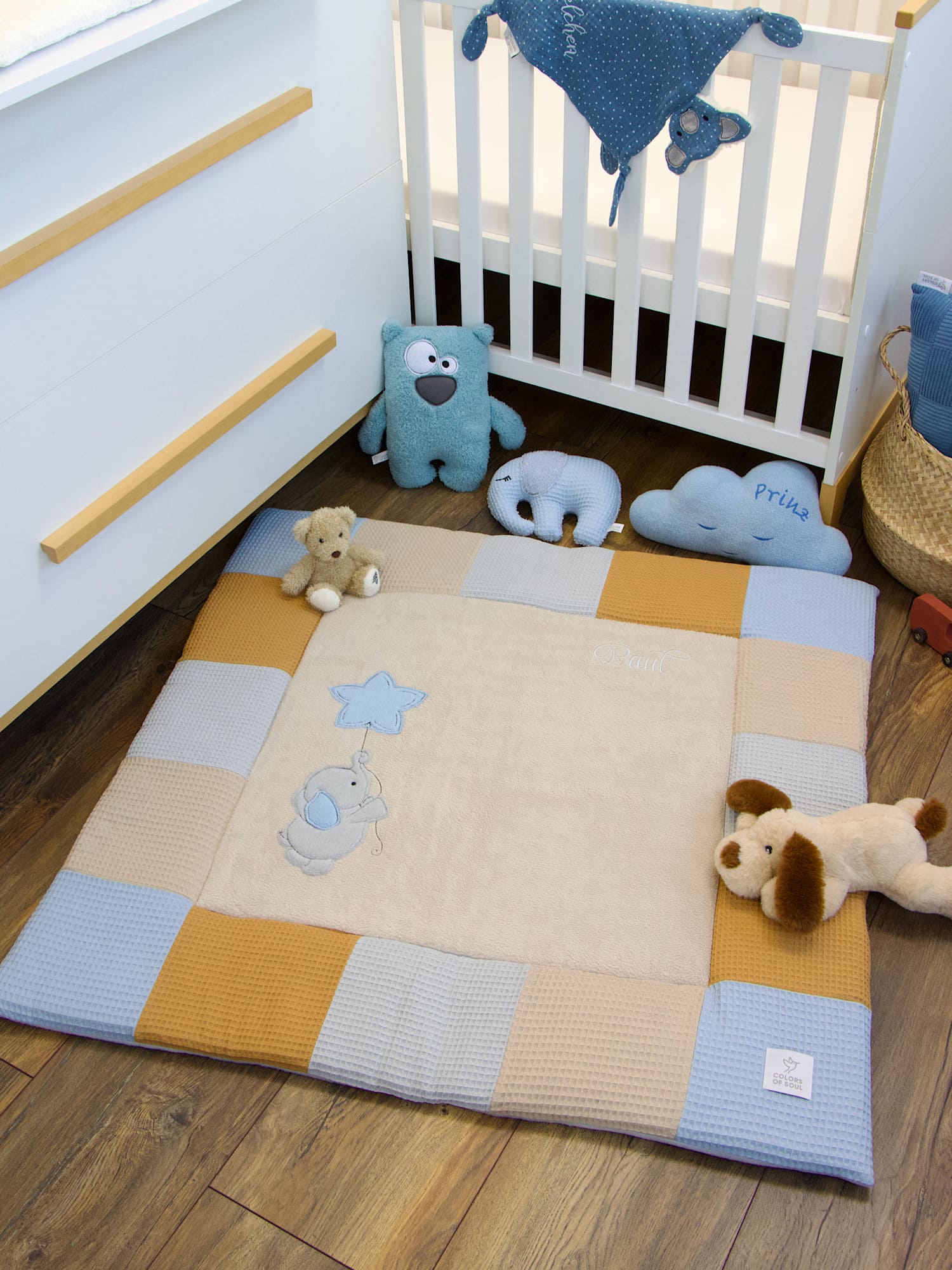 Waffelpique Patchwork Struktur in Hellblau und Karamell – Krabbeldecken Rand