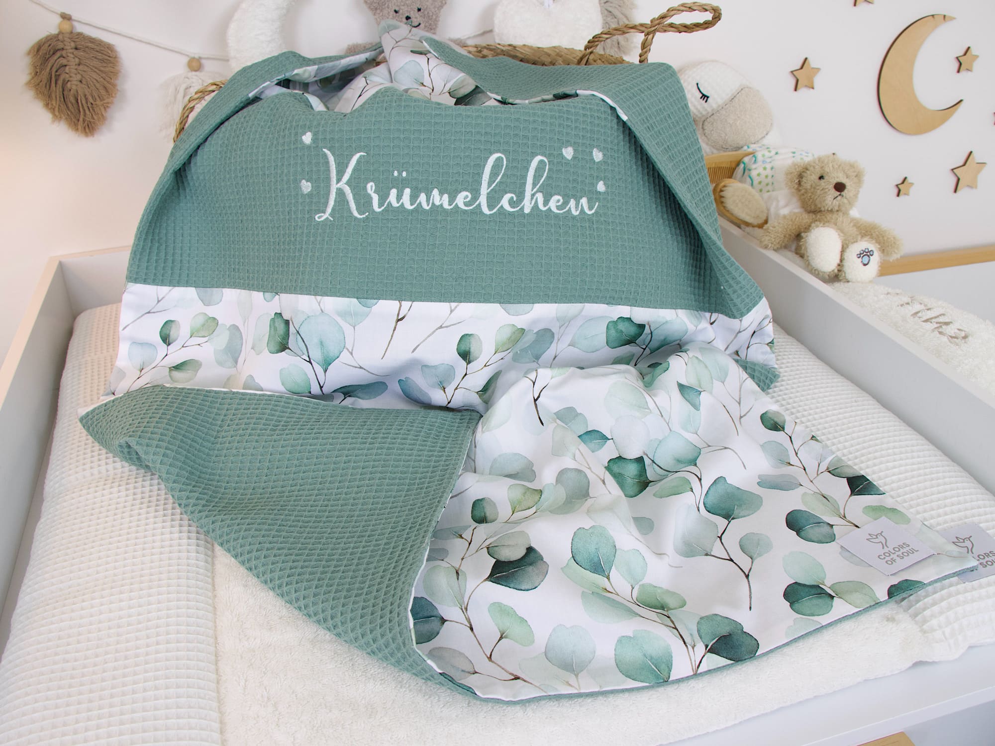 Babydecke personalisiert - Silberdollar-Eukalyptus / Waffelpique altgrün