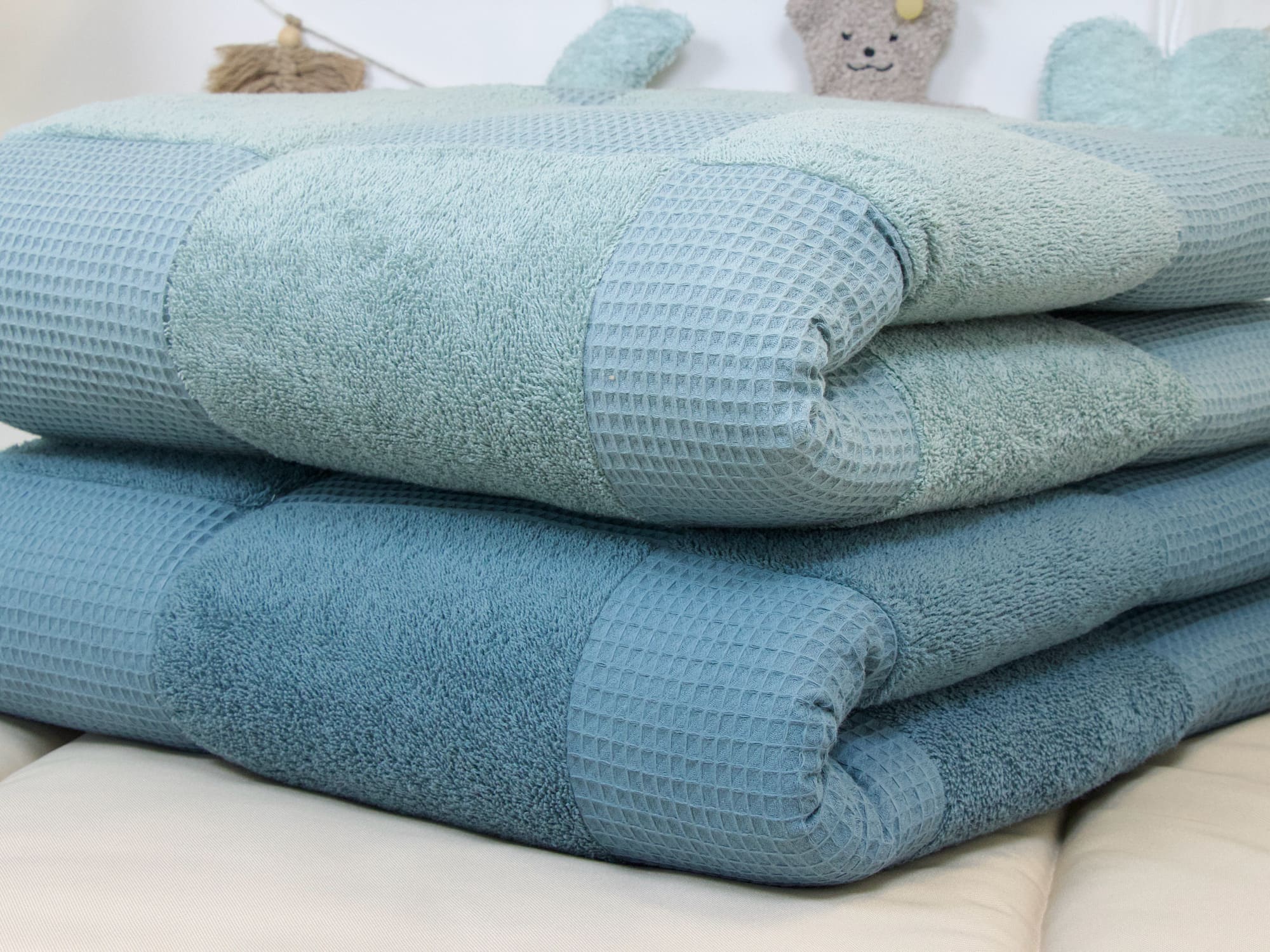 Patchwork Krabbeldecke - Waffelpique / Frottee dusty altmint