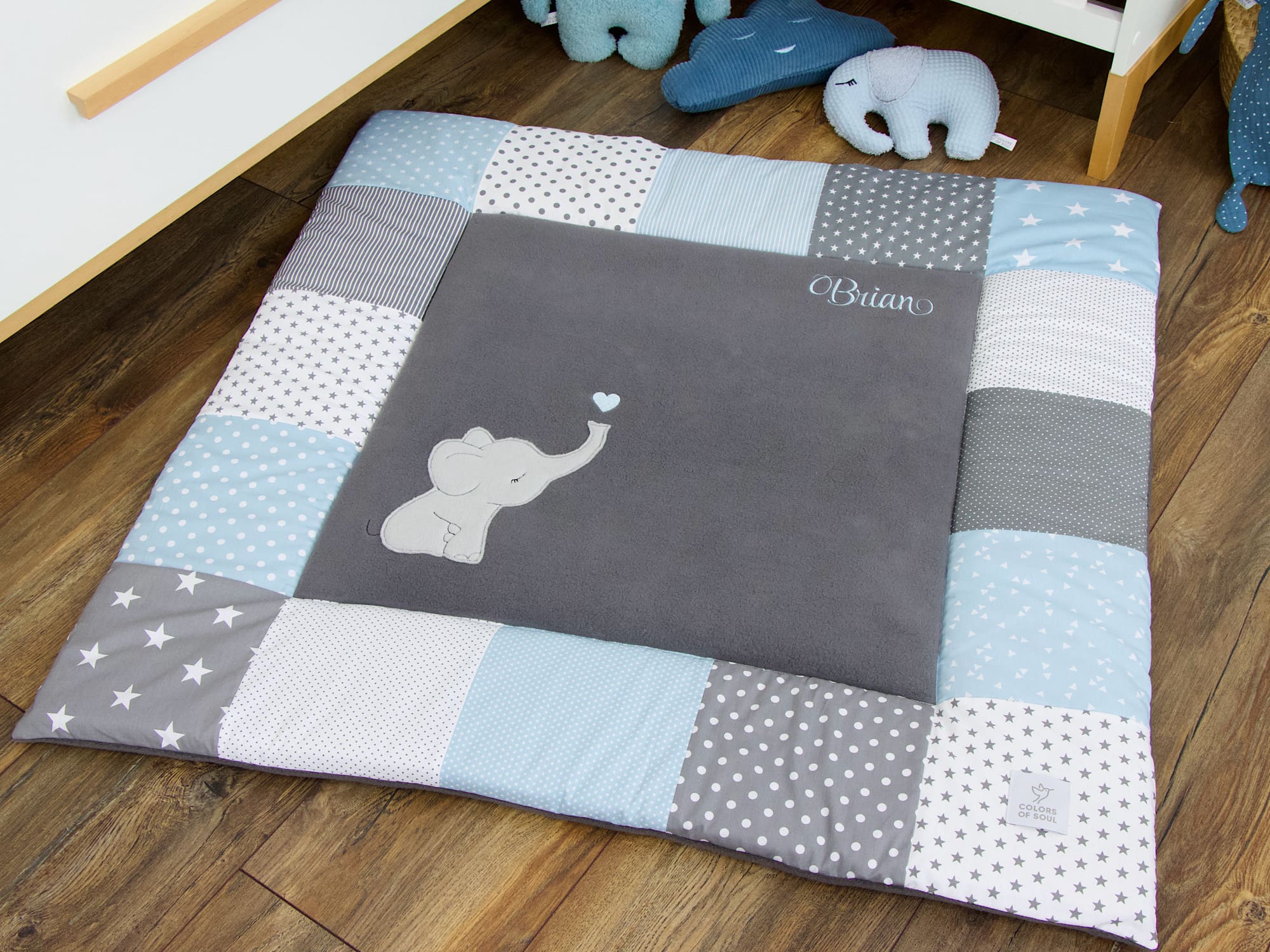 Patchwork Krabbeldecke Türkis mit Herz und Namensstickerei