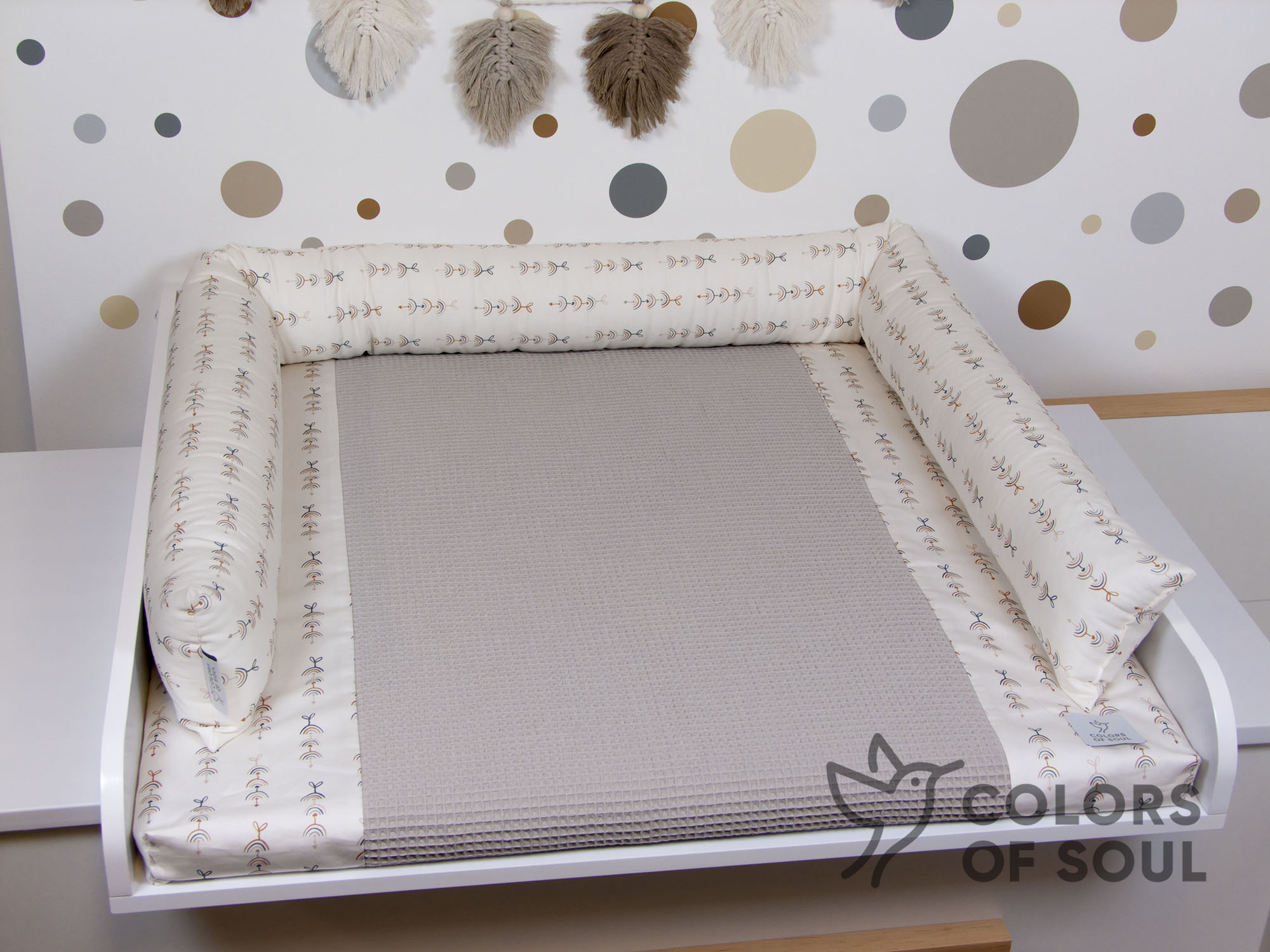 Wickelauflage mit Inlett - Mobile Regenbogen / Waffelpique beige