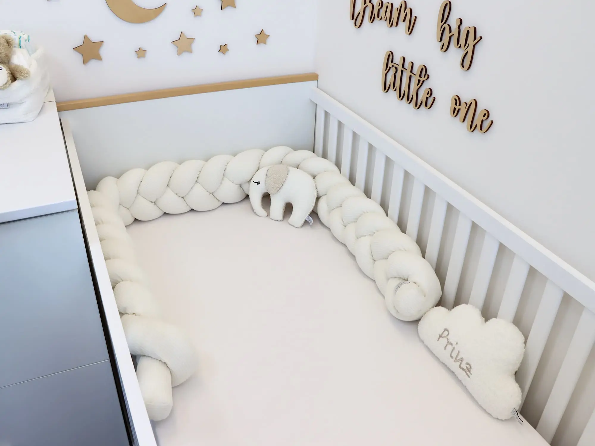 Bettschlange fürs Babybett in Creme als Bettumrandung