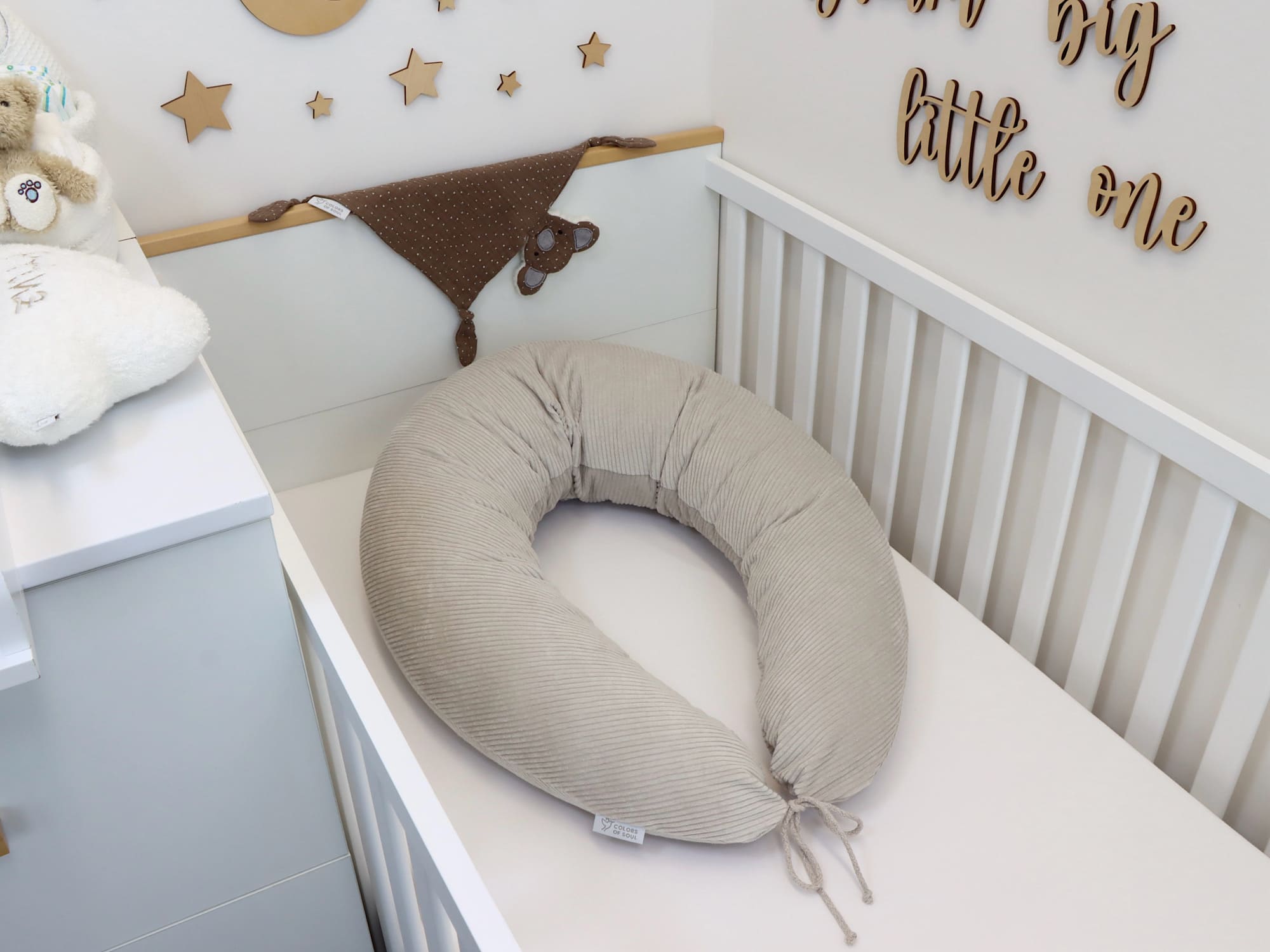 Stillkissen XXL Cord Hellbeige – hochwertiges handgefertigtes Stillkissen aus Deutschland
