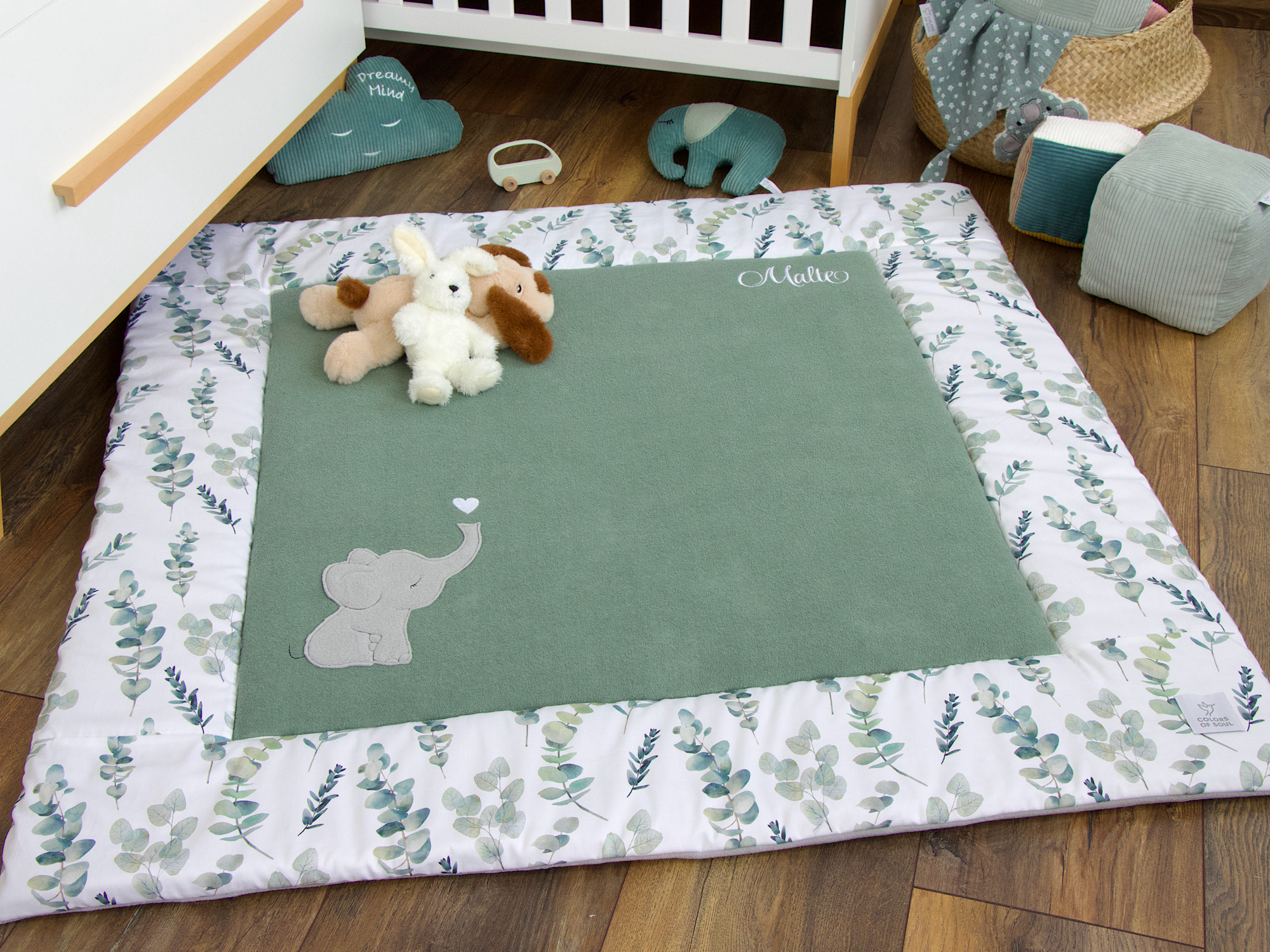 Krabbeldecke - Eukalyptuszweige Aquarell / Baumwollfleece altmint