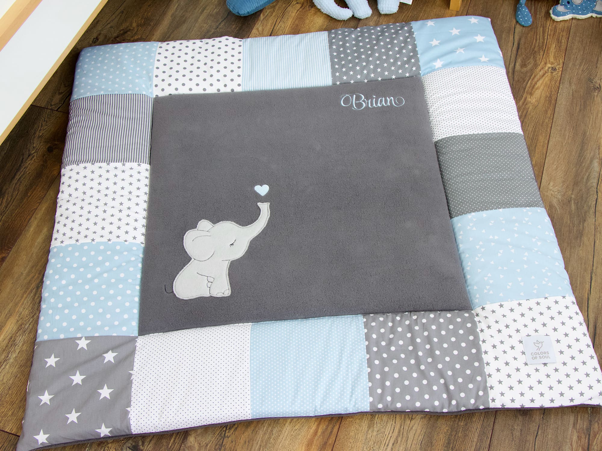 Babydecke Türkis handgemacht mit Baumwollfleece-Liegefläche
