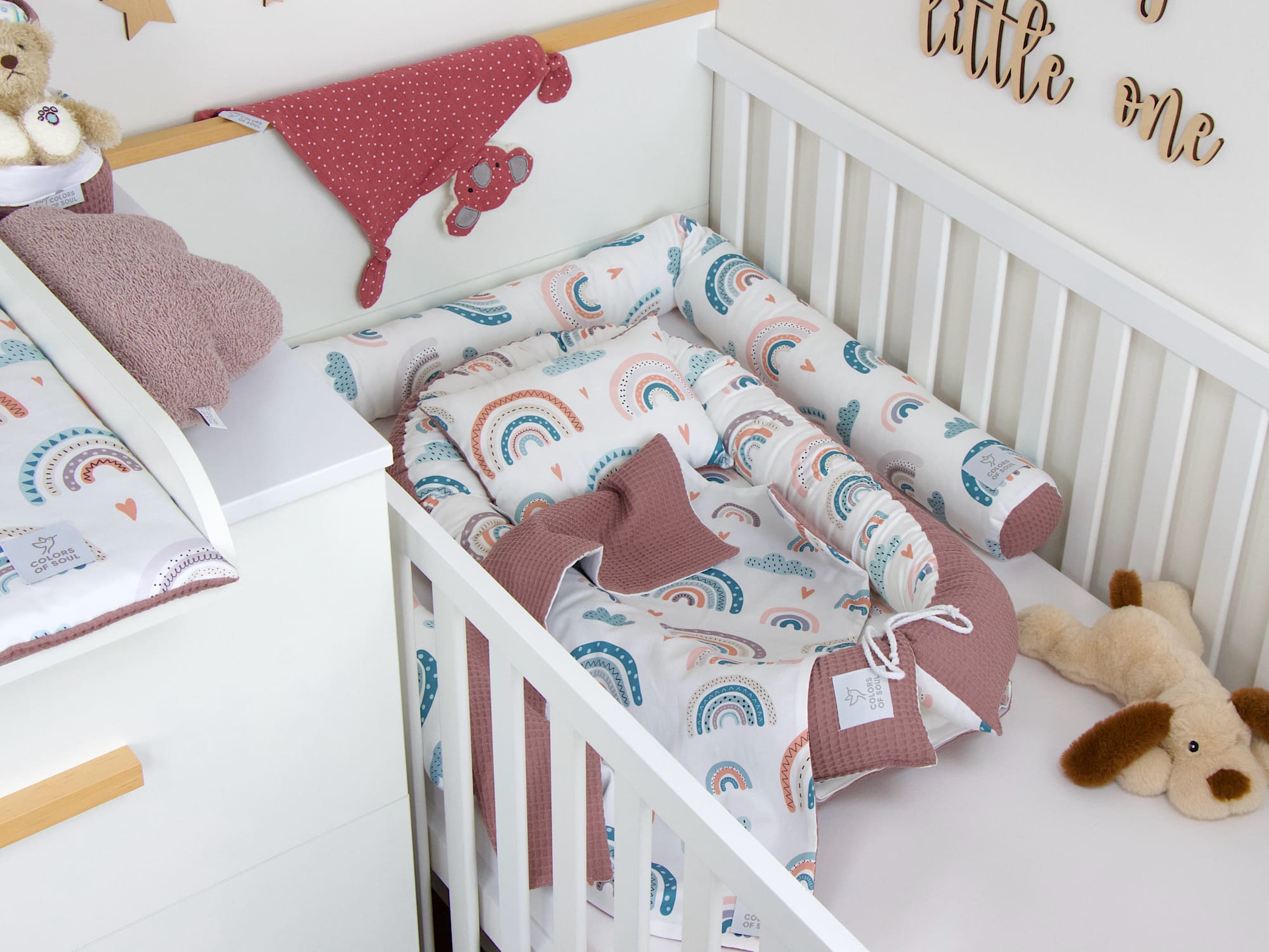 5-er SET - Wickelauflage, Babynest, Bettrolle - pastell Regenbogen und Herzen / Waffelpique alte malve
