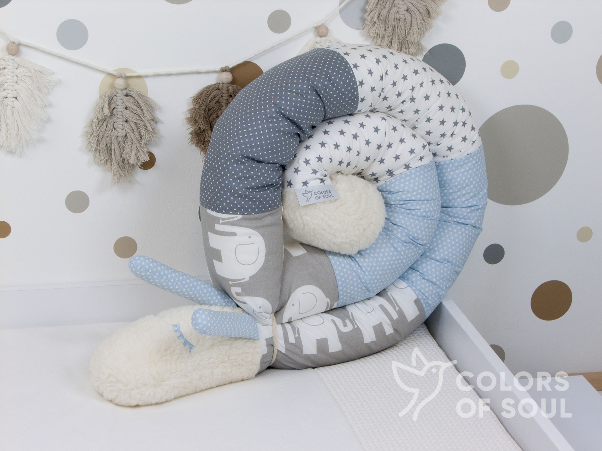 Bettschnecke Elefanten Grau & Hellblau aus Baumwolle und Teddyplüsch – handgefertigter Rundumschutz fürs Babybett