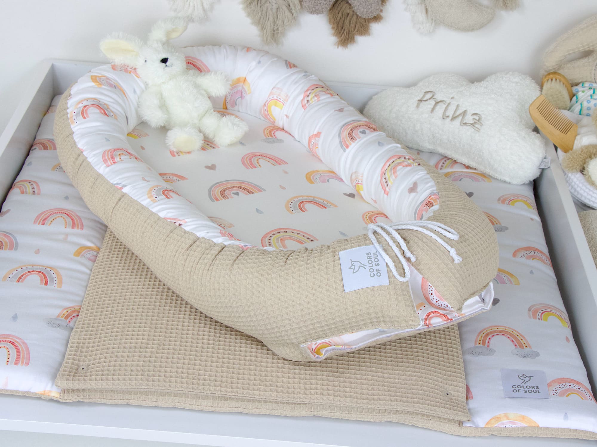 3-er SET - Wickelauflage, Bettschlange, Babynestchen - Regenbogen Aquarell / Waffelpique beige