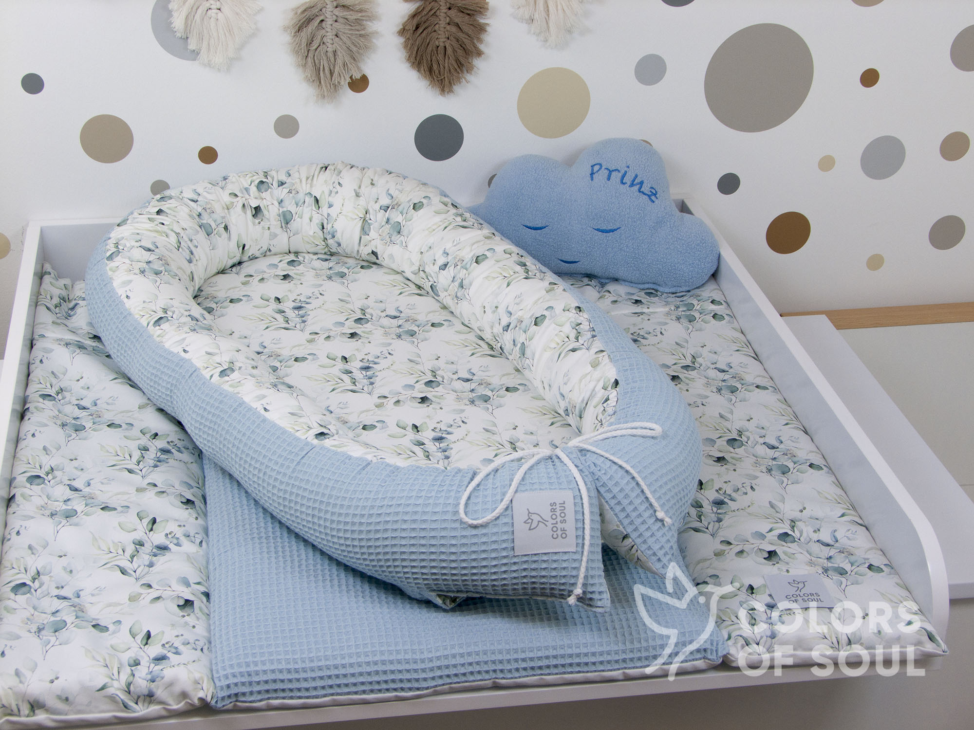 Babynest - Eukalyptus - Blätter und Zweige / Waffelpique hellblau