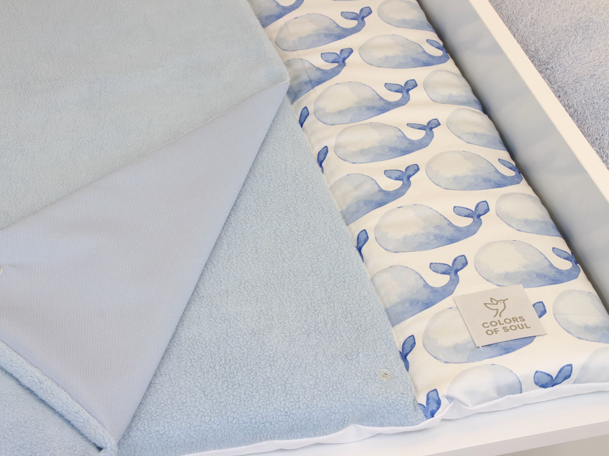 Wickelauflage - blaue Wale Aquarell / Baumwollfleece blau