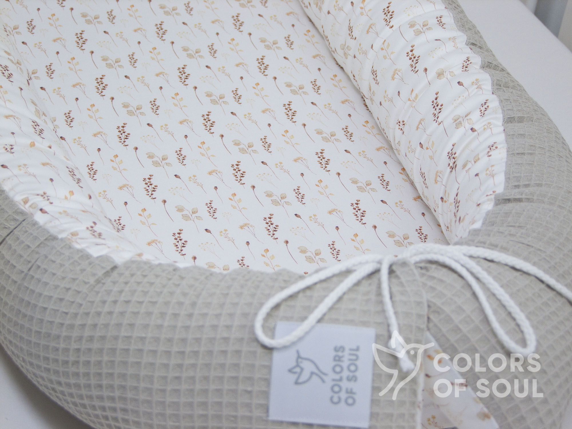 Babynestchen Boho getrocknete Blumen Aquarell / Waffelpique beige