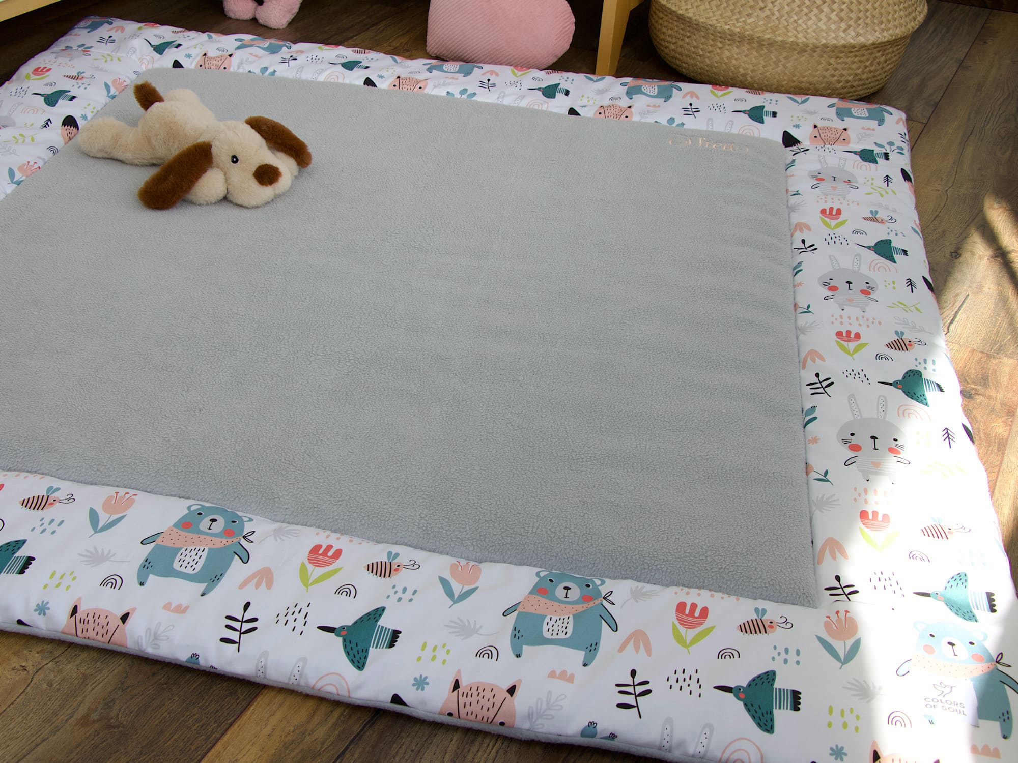 Krabbeldecke personalisiert - pastell Waldtiere / Baumollfleece hellgrau