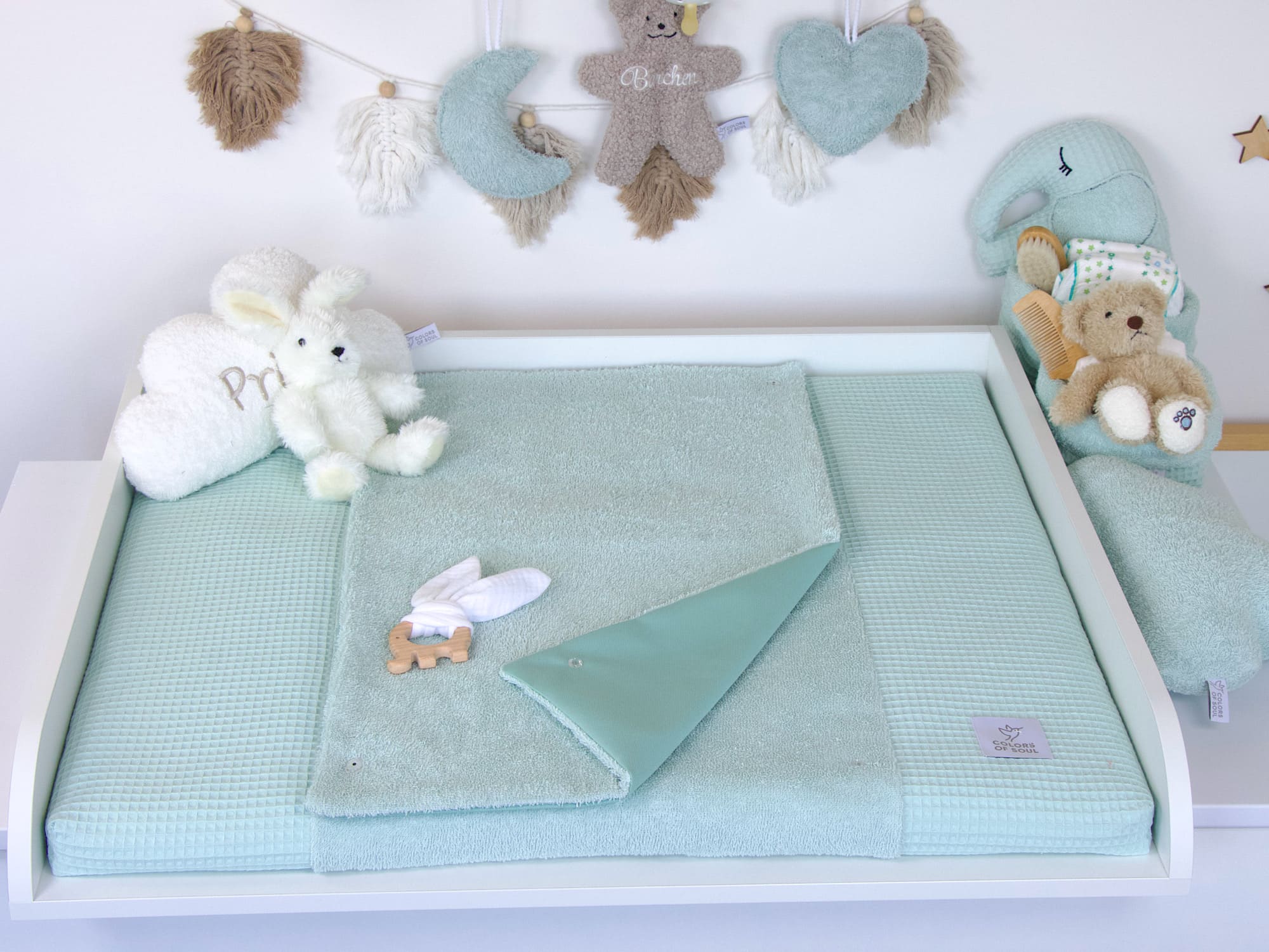 Detailansicht der weichen Frottee-Liegefläche in Pastellmint