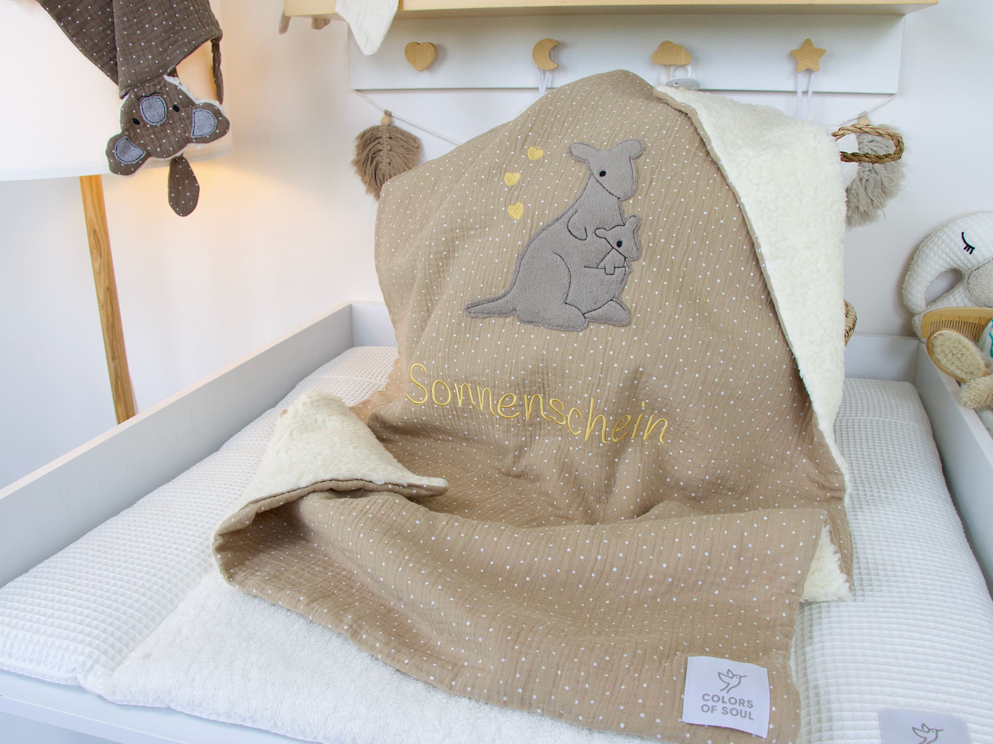 Babydecke personalisiert mit Namen und Känguru