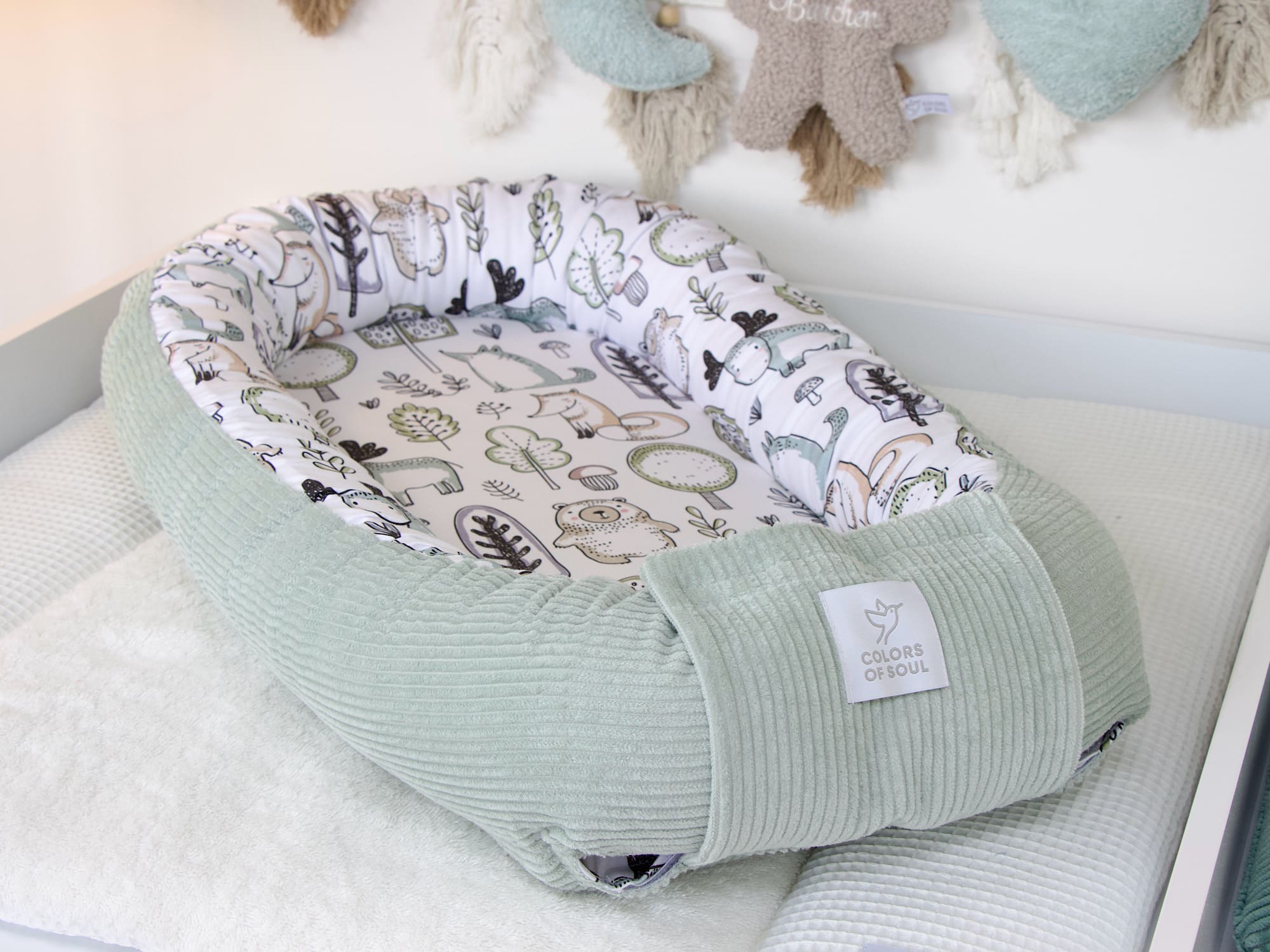 Babynest Cord mint und Waldfreunde