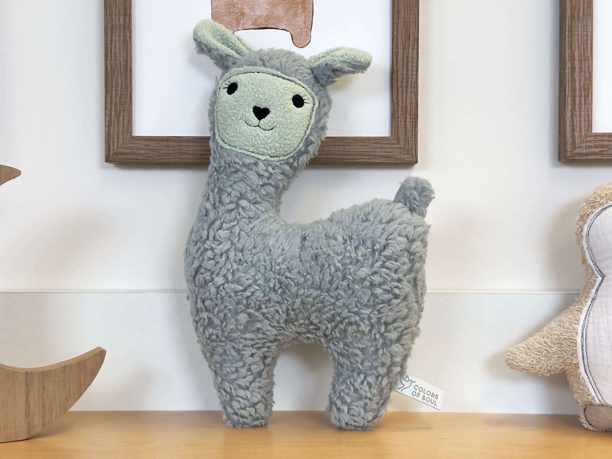 Personalisierte Lama Kuscheltiere aus Teddyplüsch in verschiedenen Farben – handgemacht