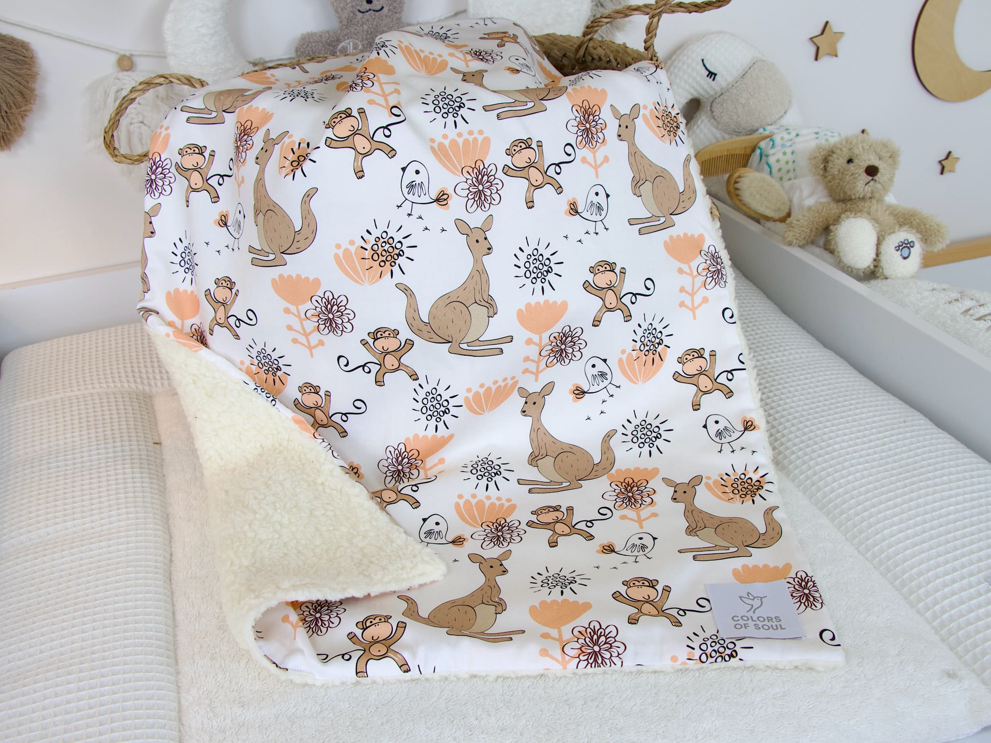 Personalisierte Babydecke - Kängurus und Affen / Teddyplüsch creme