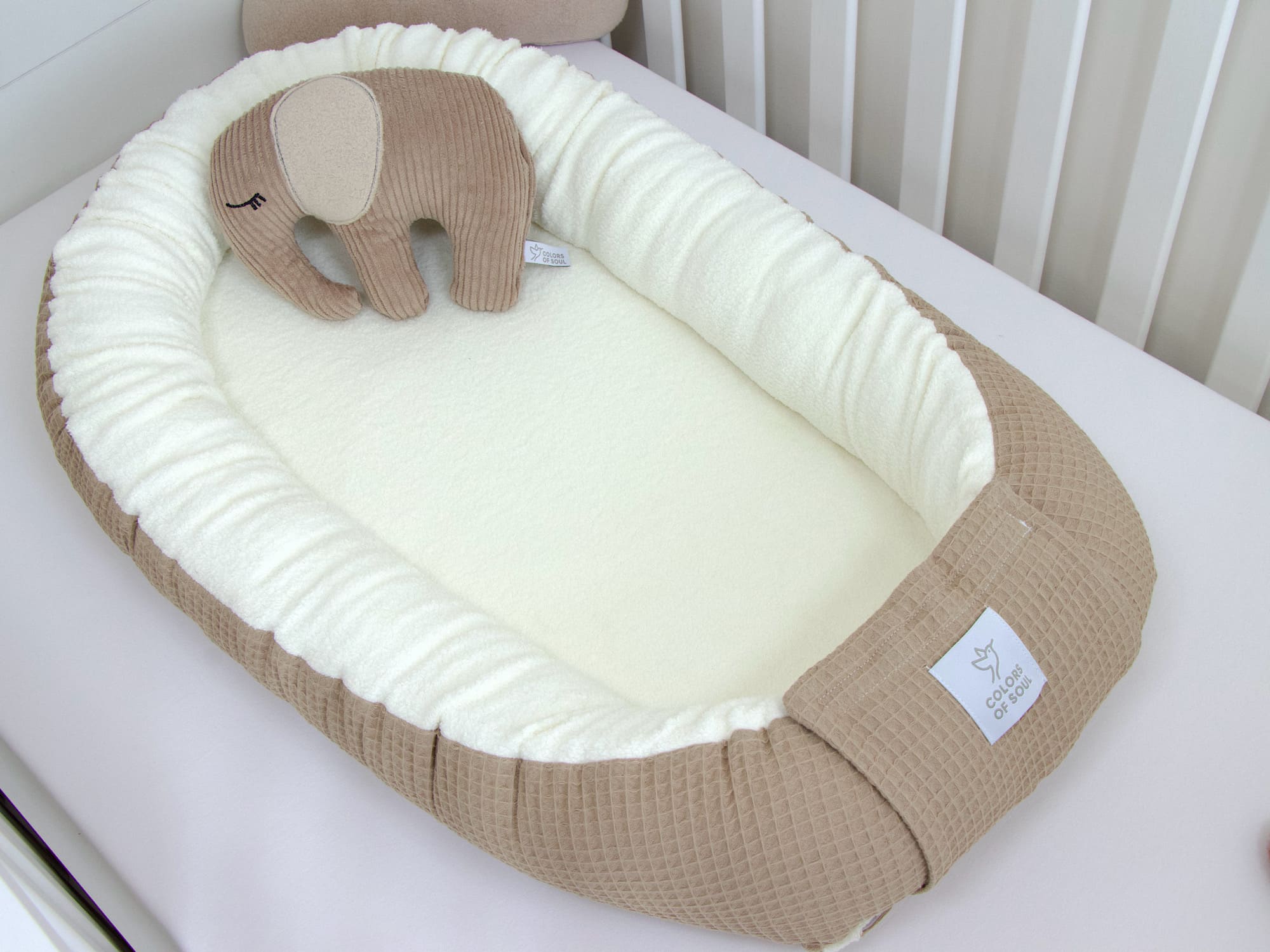 Babynestchen - Waffelpique dunkelbeige / Baumwollfleece creme