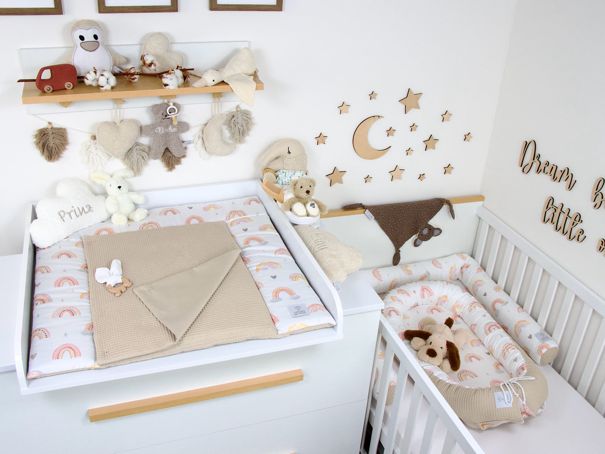 3-er SET - Wickelauflage, Bettschlange, Babynestchen - Regenbogen Aquarell / Waffelpique beige