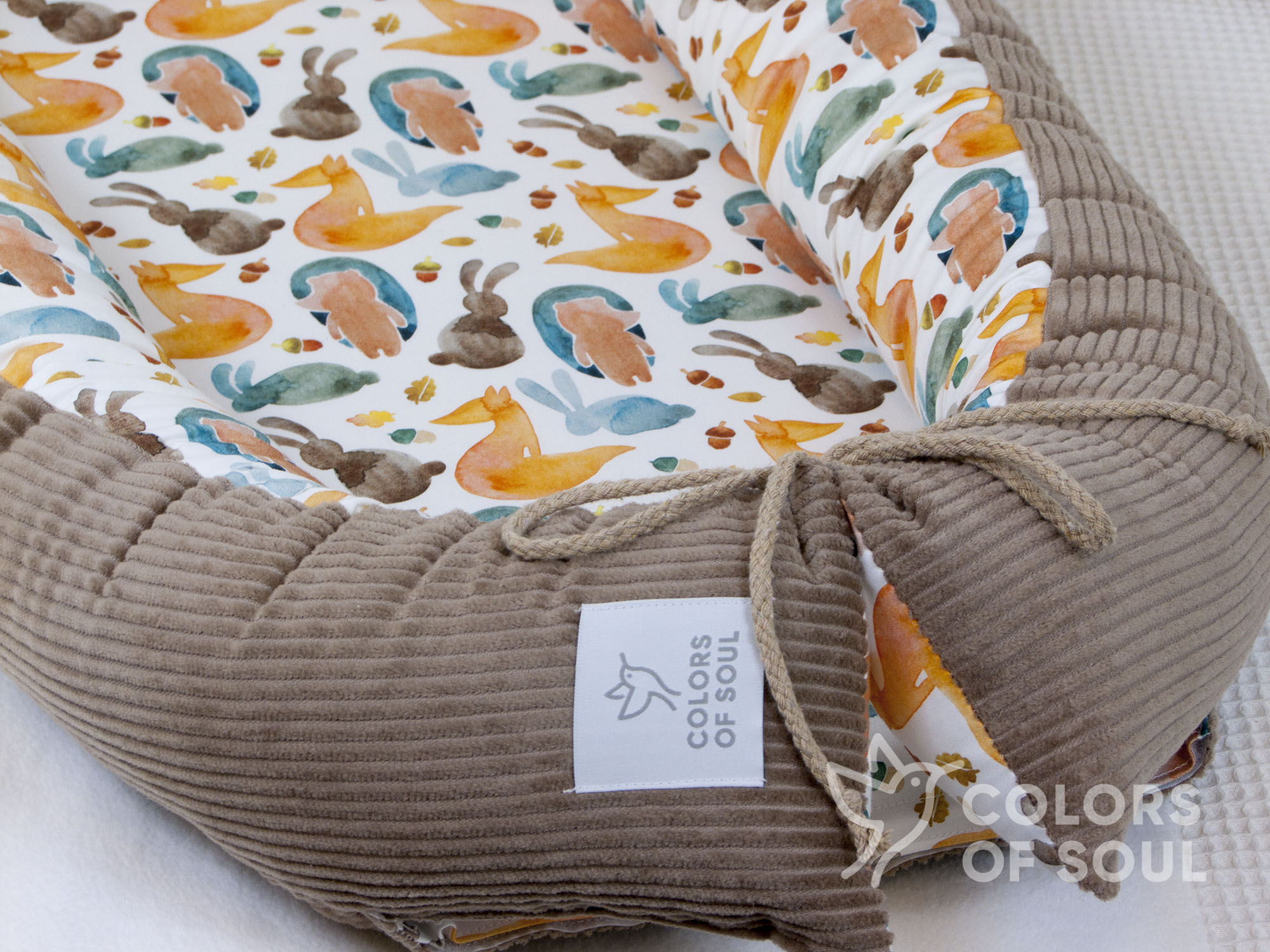 Babynestchen - Kordstoff camel / Waldtiere Aquarell