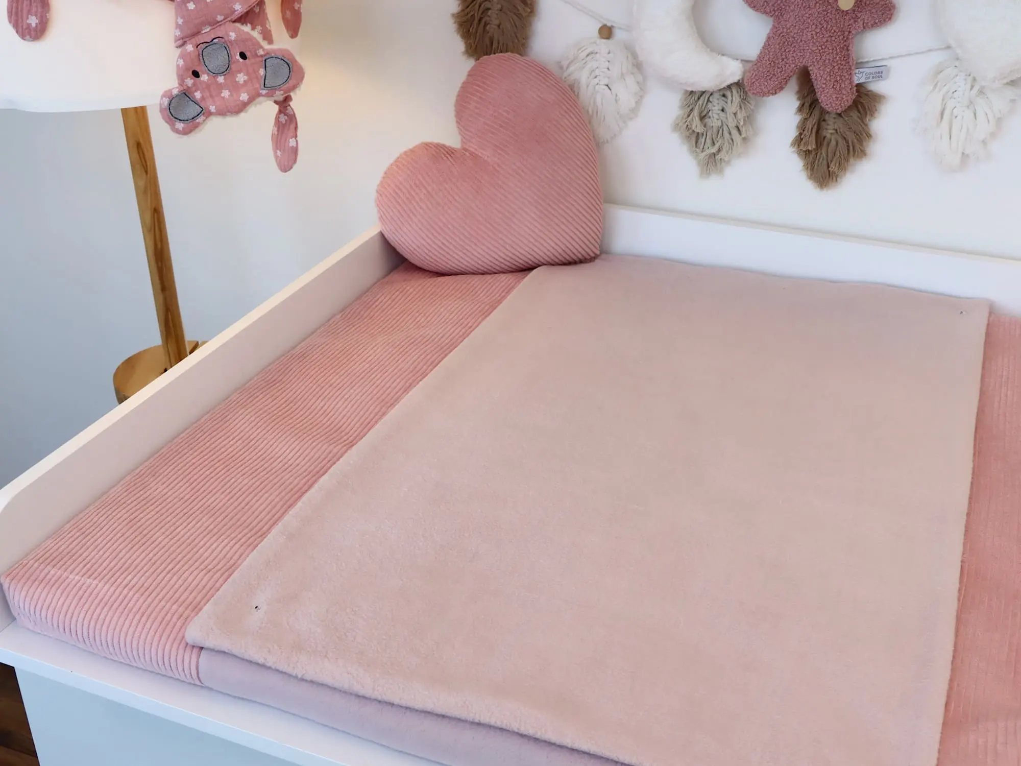 Weiche Wickelauflage aus Cord Altrosa mit Baumwollfleece Liegefläche