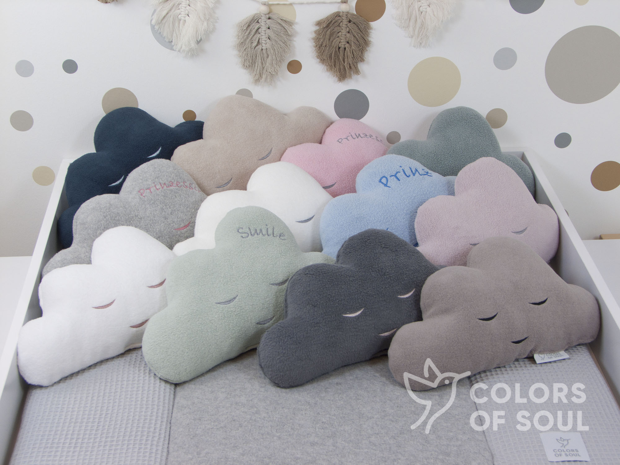 Handgefertigtes Wolkenkissen aus Baumwollfleece – personalisiert mit Namen & kuschelweich für Babys