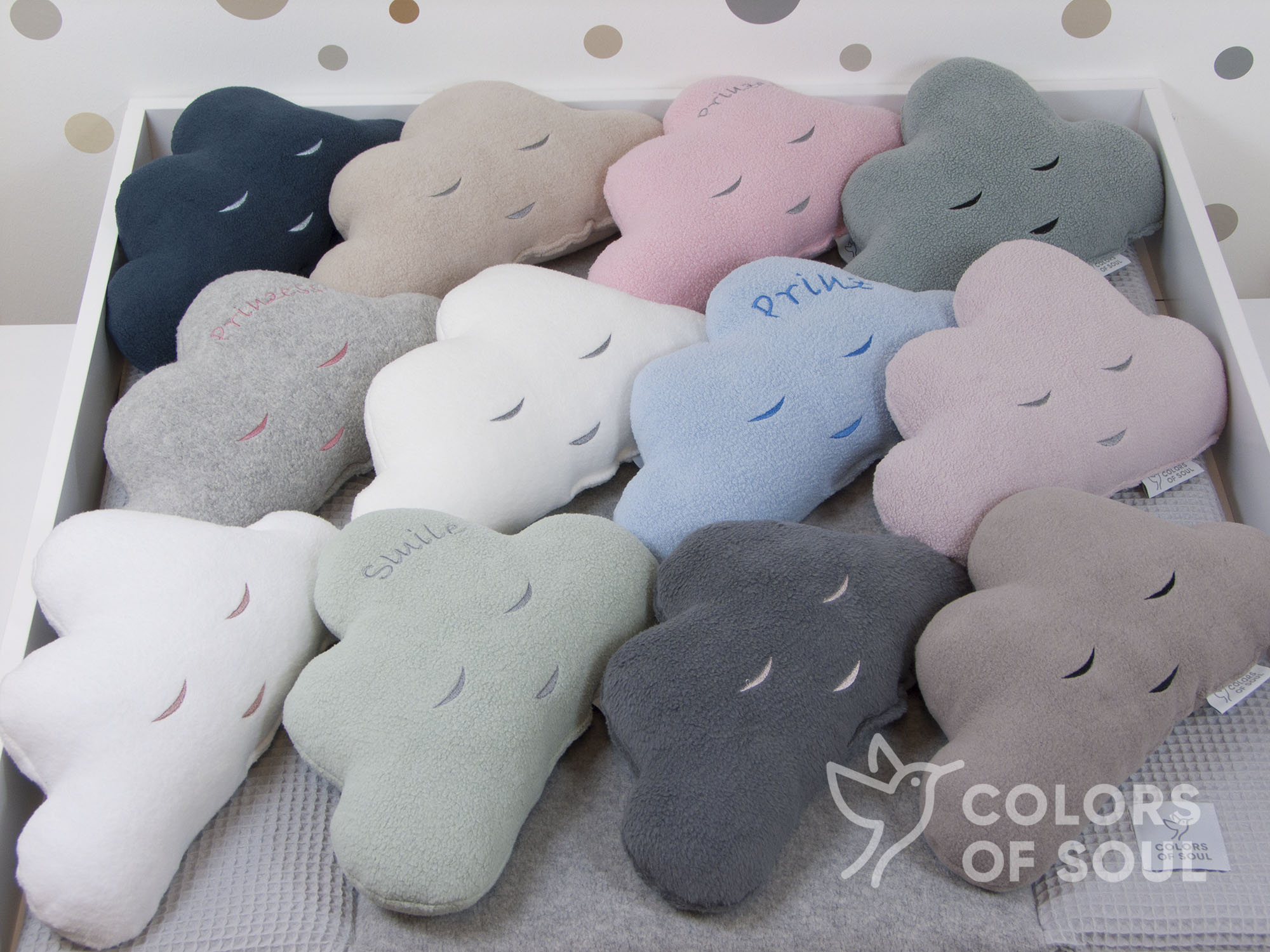 Weiches Baby Wolkenkissen aus 100 % Baumwollfleece – liebevoll bestickt & Öko-Tex-zertifiziert