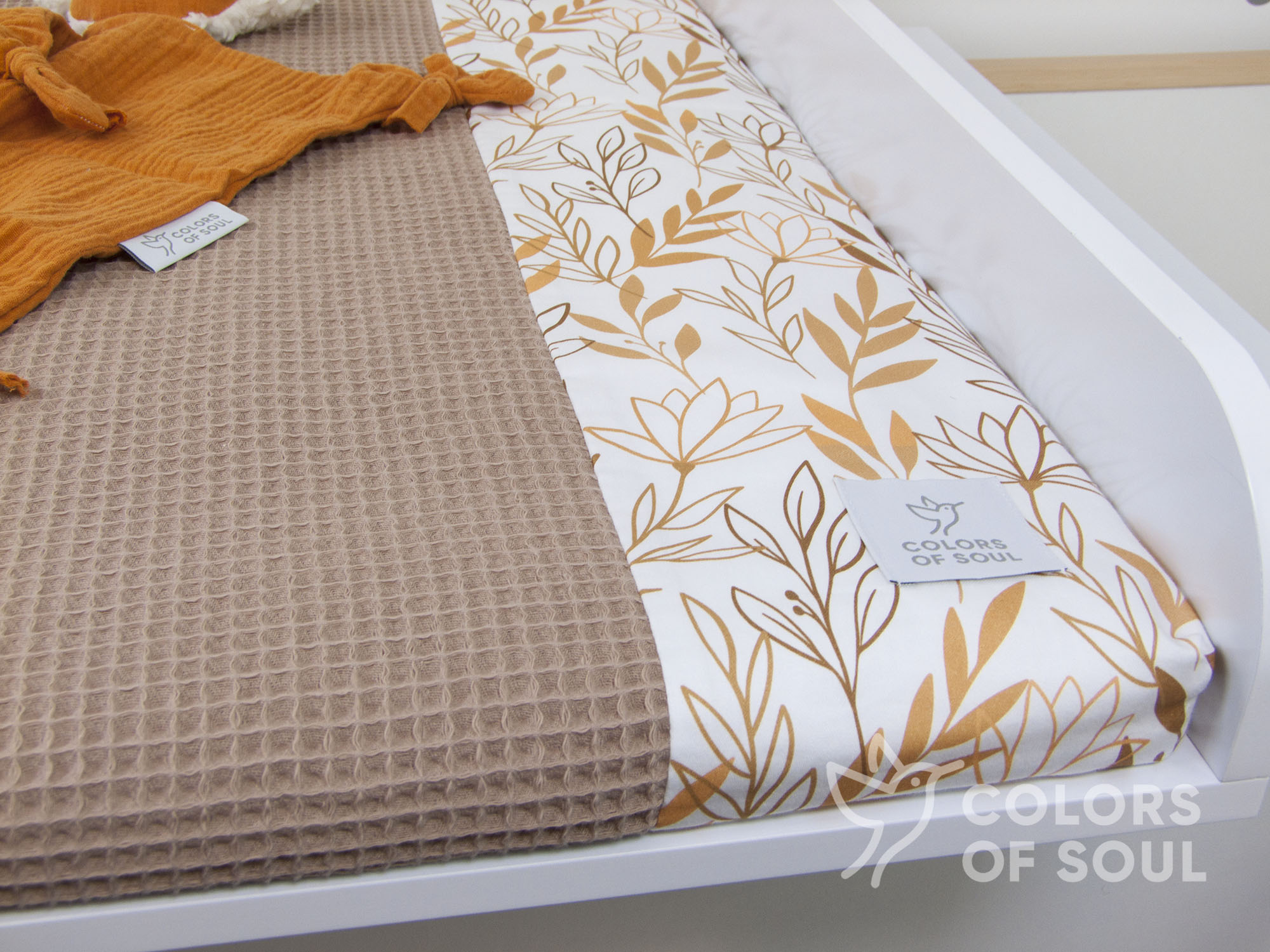 2-er SET - Wickelauflage mit Inlett, Bettschlange - Zweige camel / Waffelpique camel