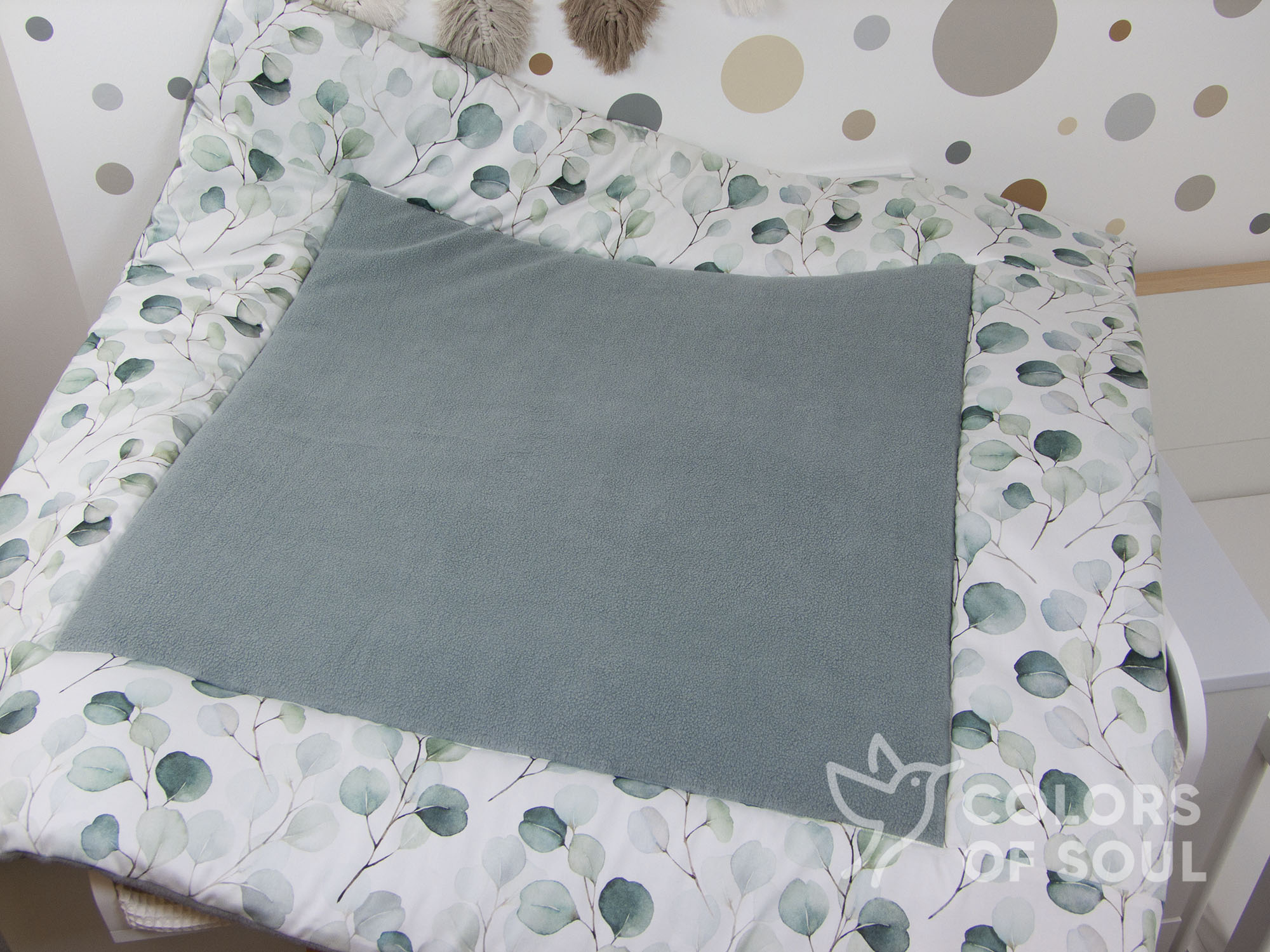 Krabbeldecke Silberdollar-Eukalyptus / Baumwollfleece altmint