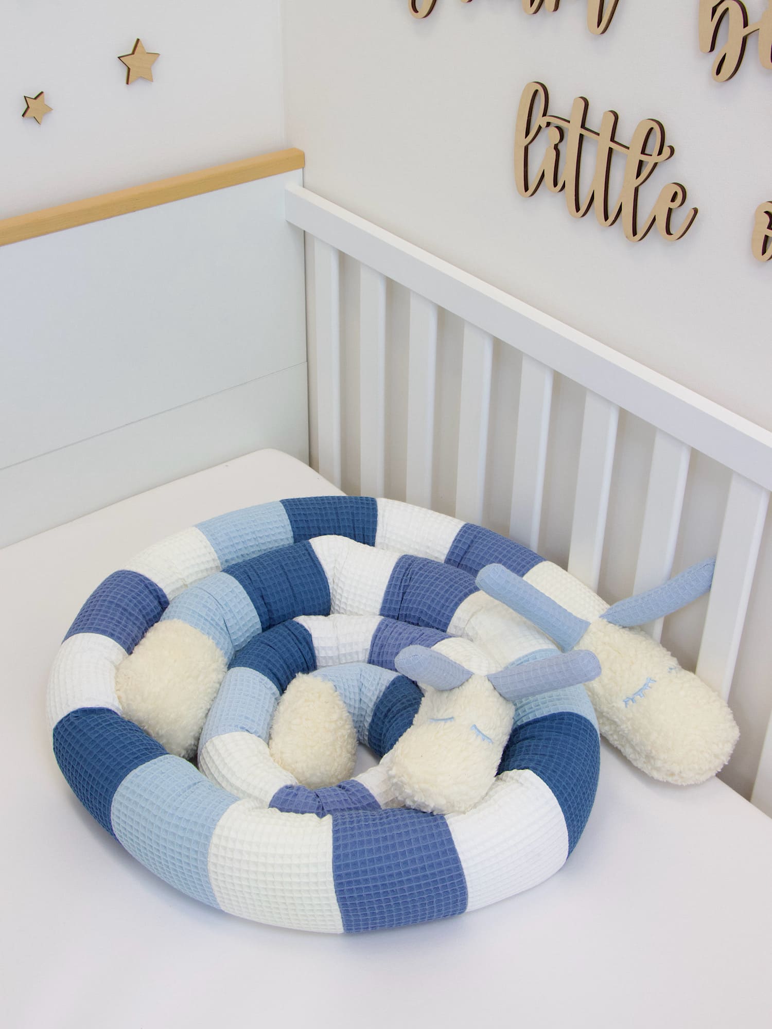 Patchwork Bettschnecke: Waffelpique creme, blau, weiß, jeansblau, hellblau