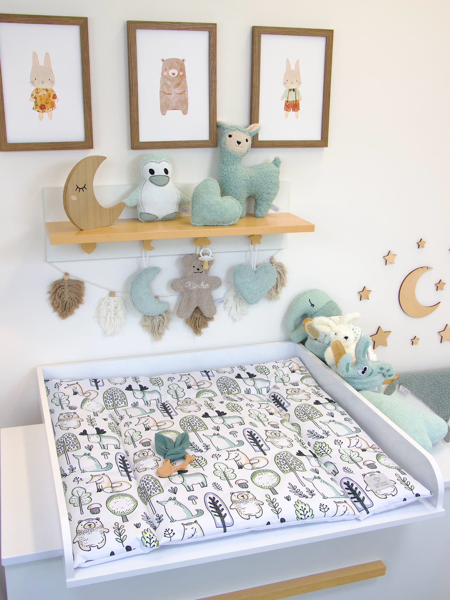Wickelauflage mit Waldfreunde-Druck – natürliches, modernes Design für das Babyzimmer