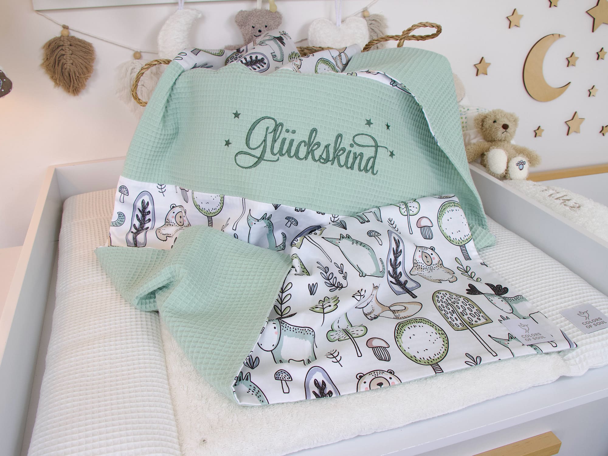 Baby Kuscheldecke mit Namen - Waldfreunde / Waffelpique hellmint