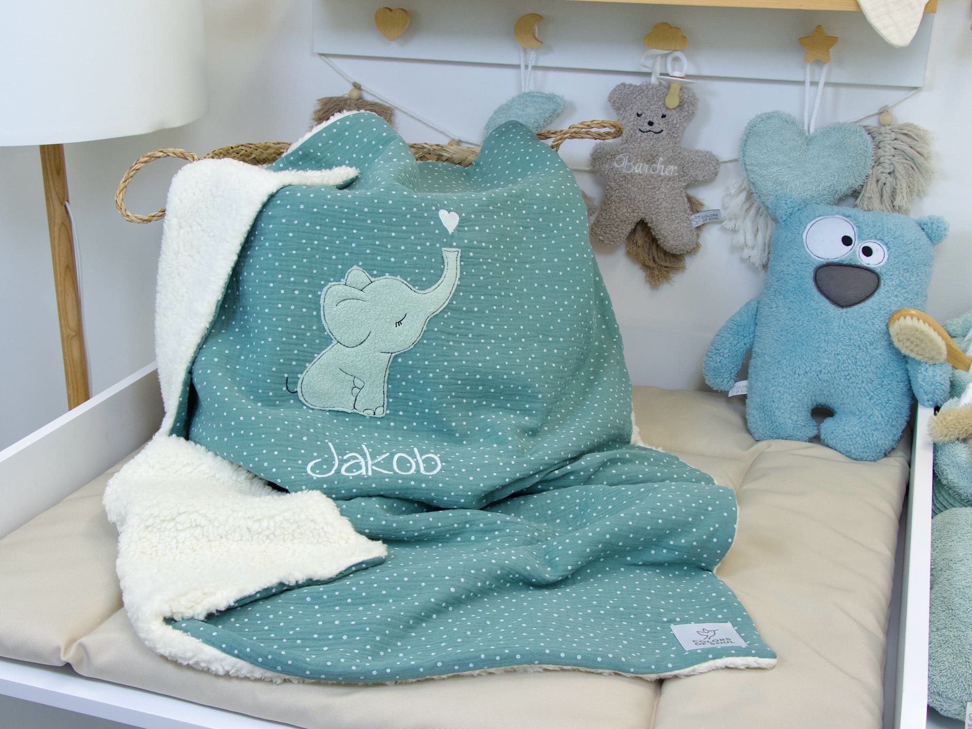 Kuscheldecke Elefant mit Herz - Musselin mit weißen Punkten altgrün / Teddyplüsch creme