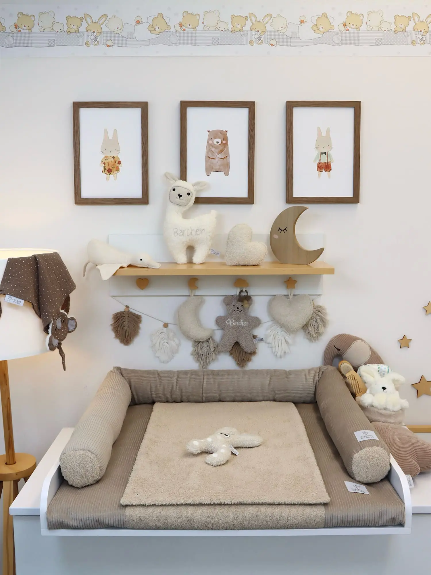 Baby Wickelplatz mit Cord Beige und flauschigem Baumwollfrottee