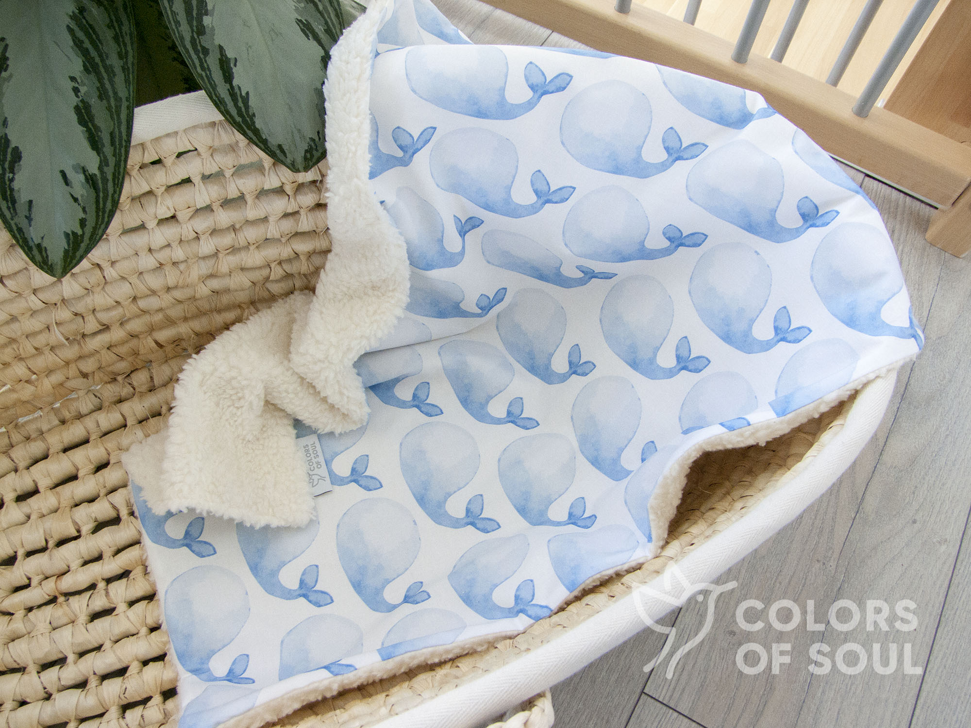 Babydecke - blaue Wale Aquarell / Teddyplüsch creme